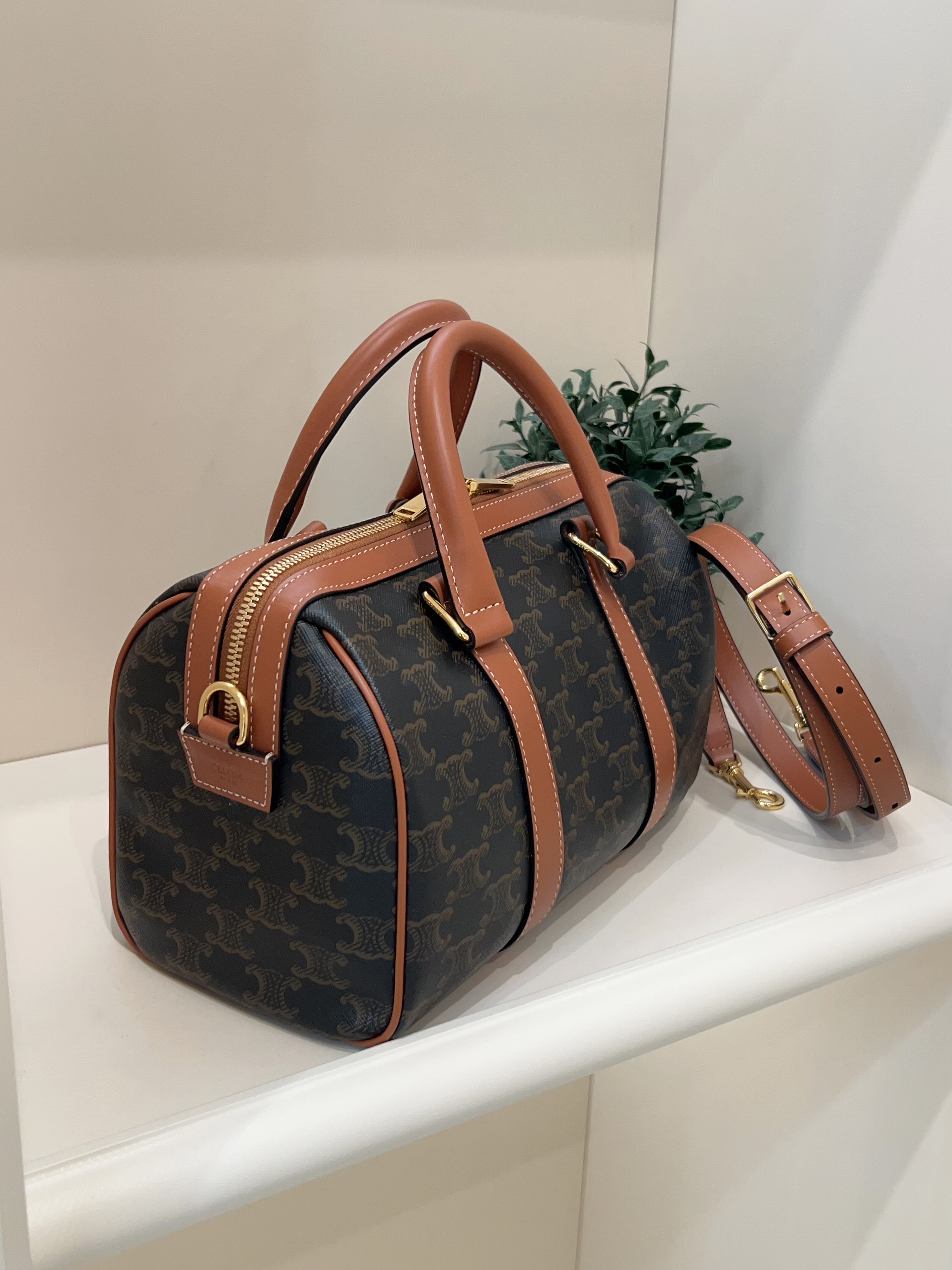 未使用品 Celine Boston Medium 2Way Bag 100%Authentic, Unused未使用品 ✅Key Lock✅Tag✅Dust bag