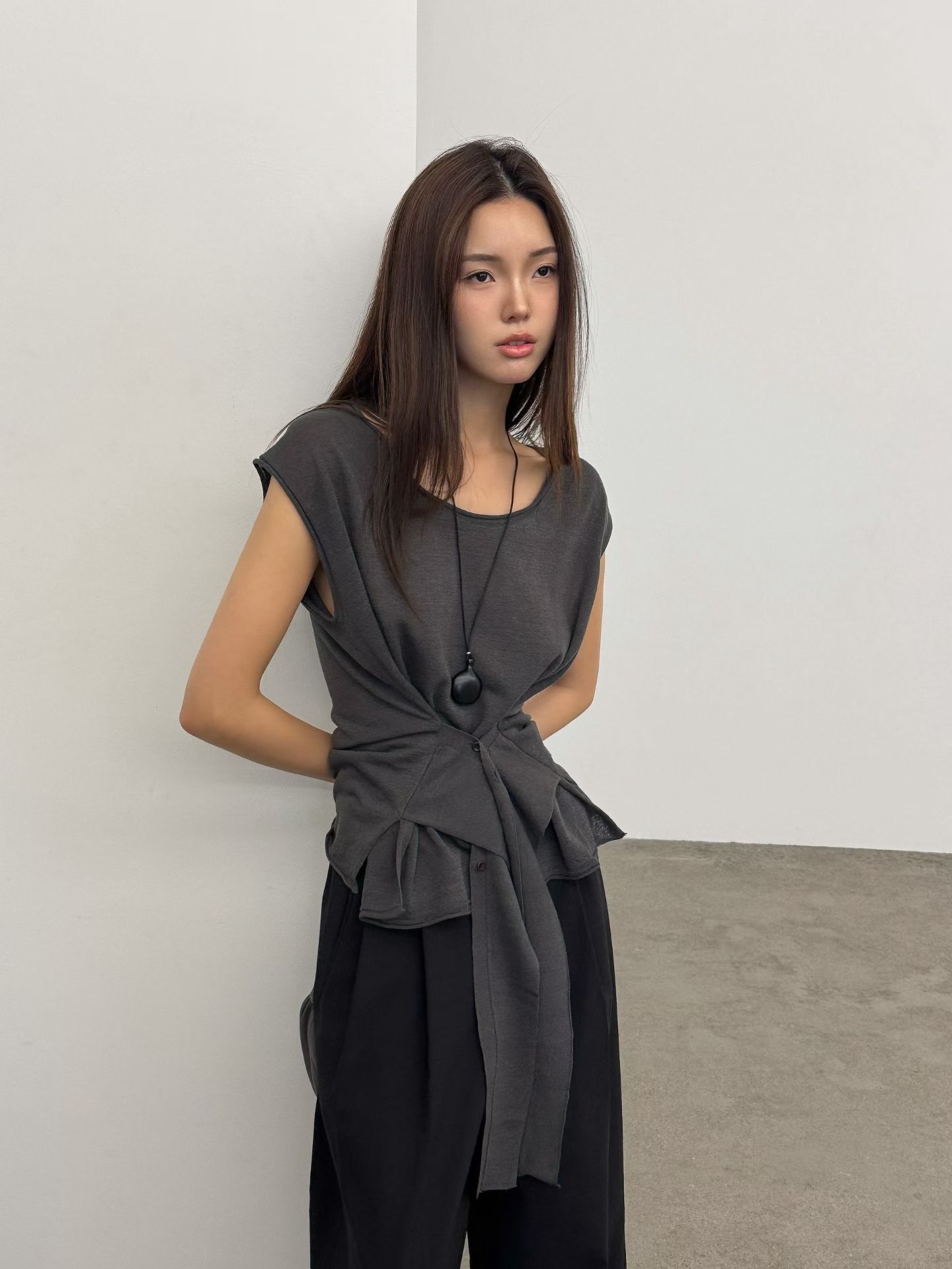 Stylish tided knit