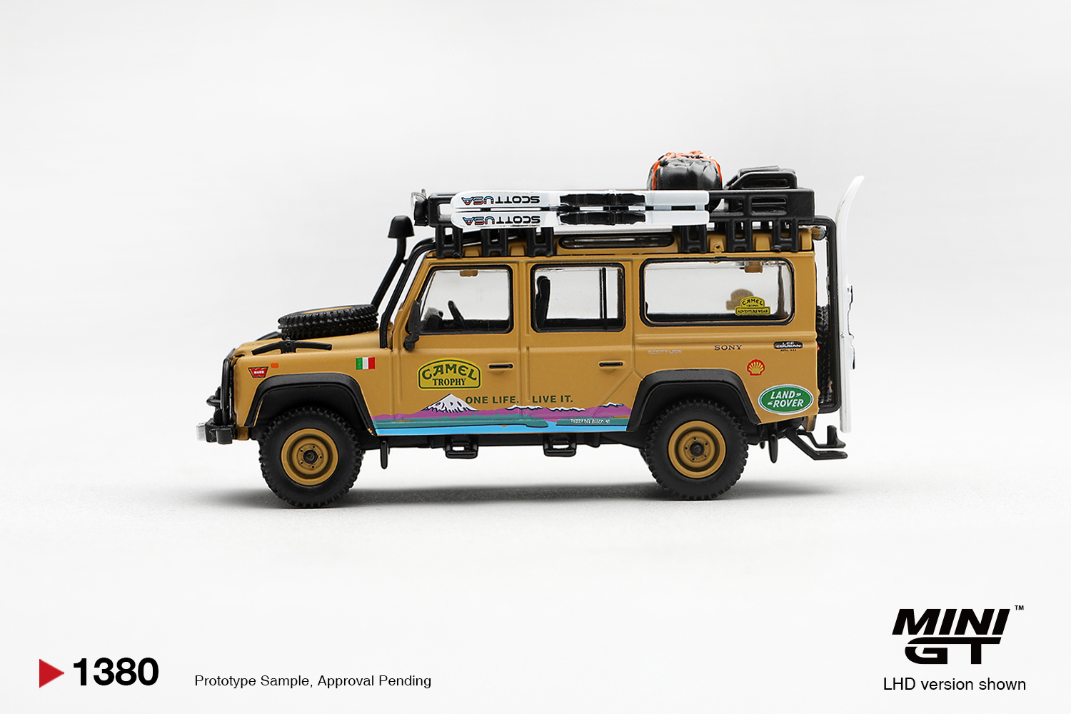 Pre Order - MINI GT ( MGT01380-L ) Land Rover Defender 110 1998 Camel Trophy Tierra del Fuego CT.24 Italy / MINIGT 預訂優惠價 Pre-Order Price: HK$107