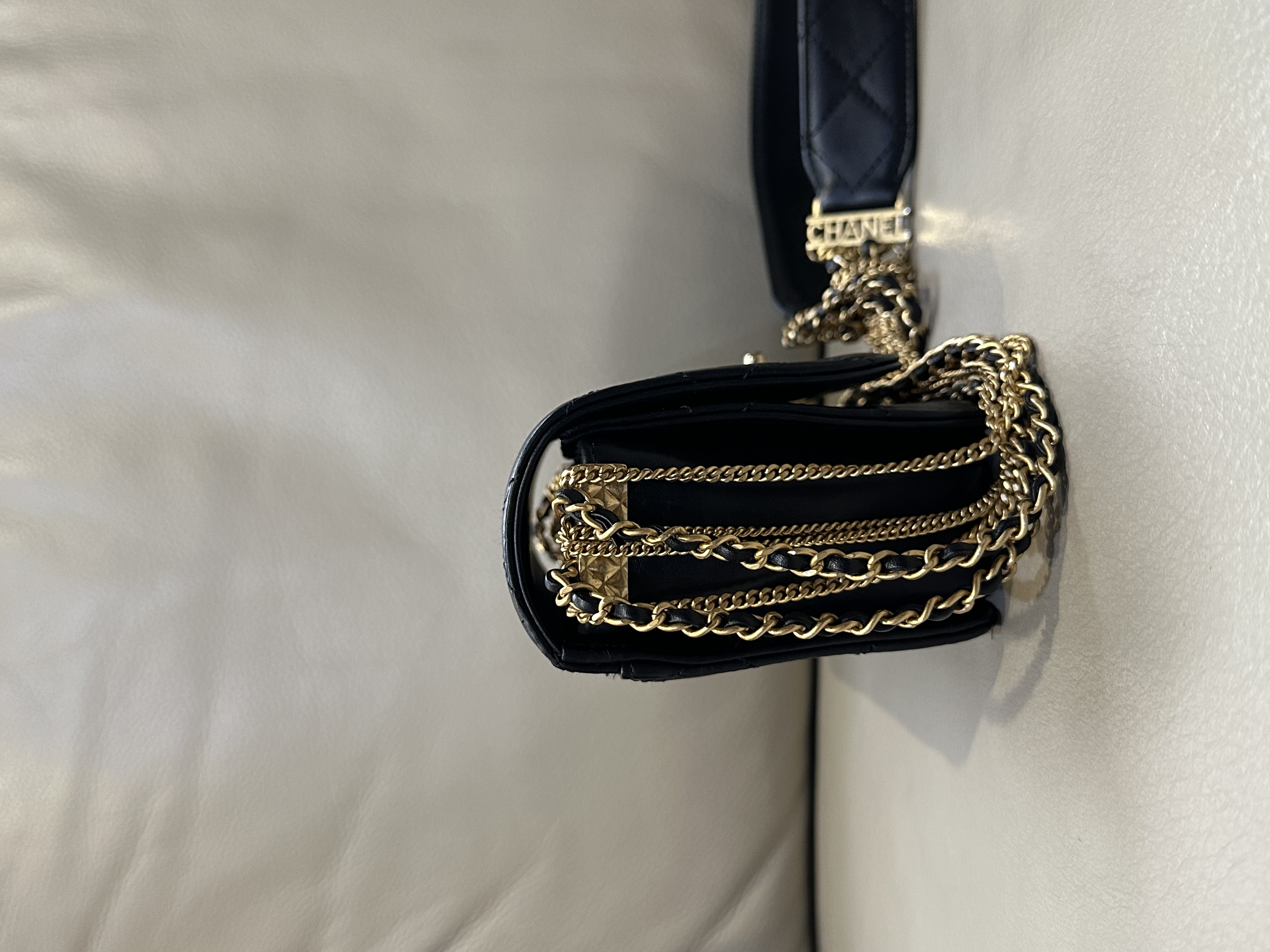 Pre-owned Chanel Quilted Lambskin Multiple Chain Flap Bag / Product Code: 25040506
