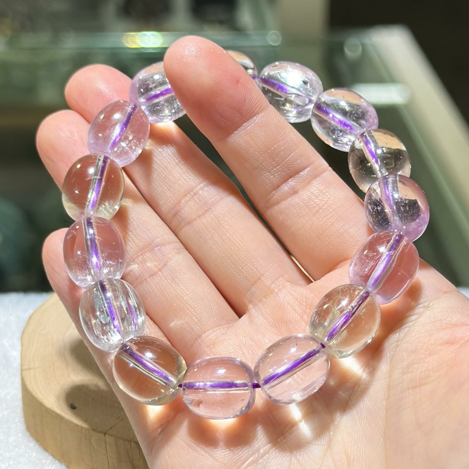 高品冰透✨紫鋰輝手串 12 mm +/-
