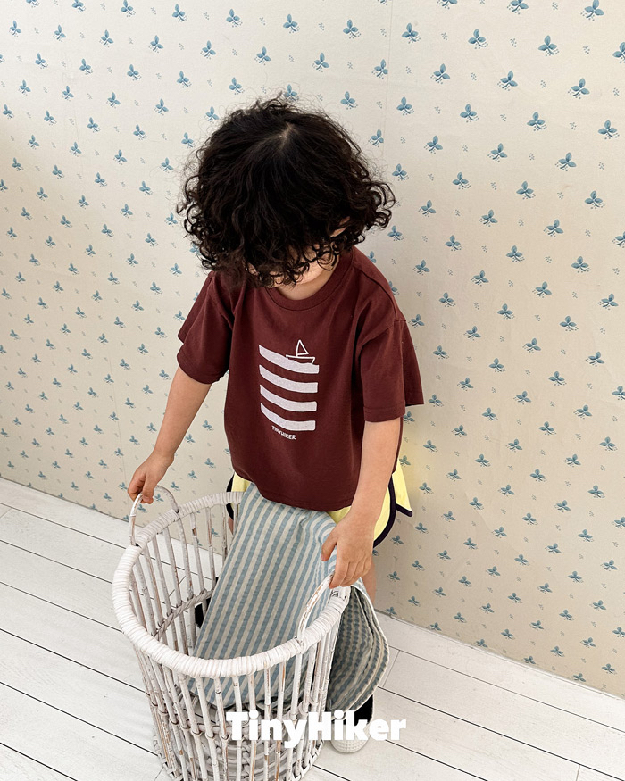 🇰🇷Tiny Hiker tee