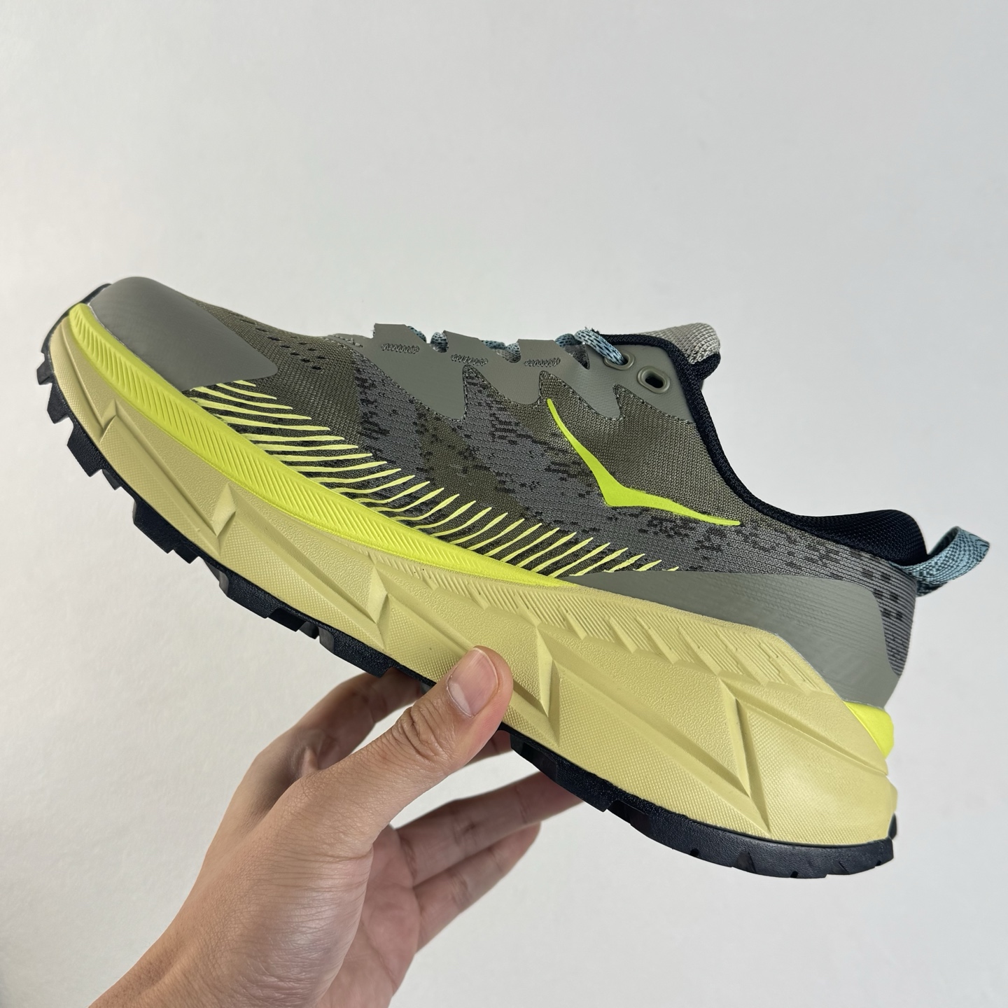 Hoka One One Skyline-Float X