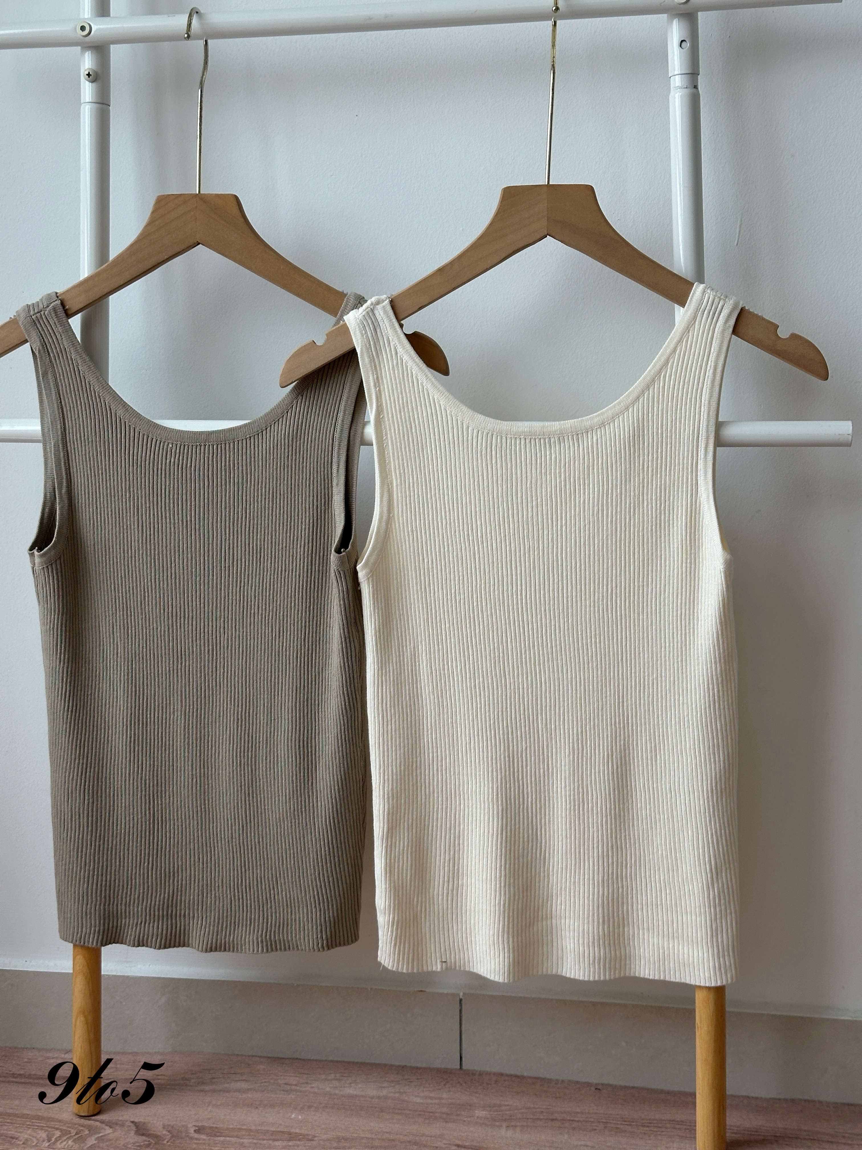 T4399 Ribbed Tank Top - 3 Colors 