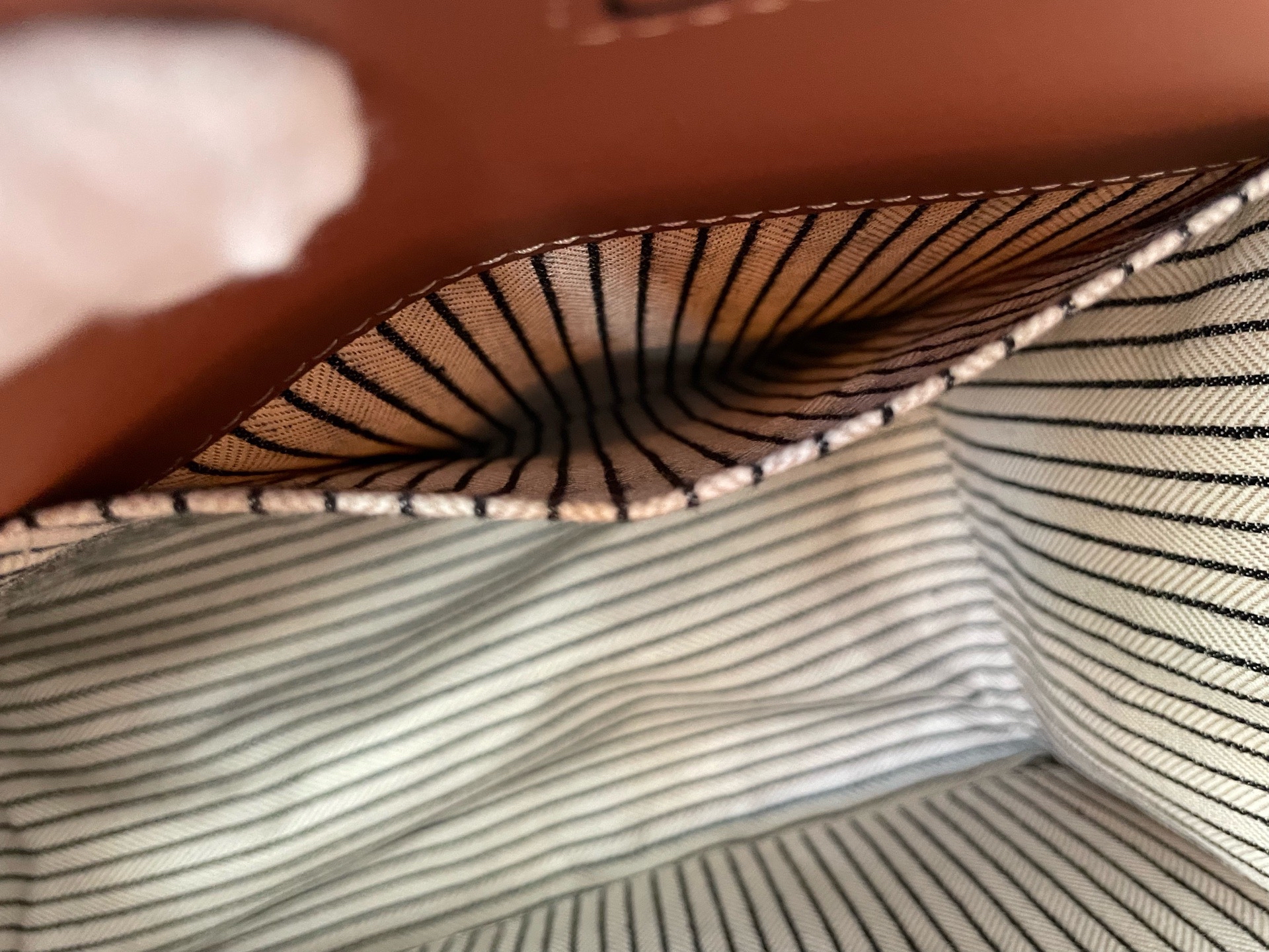 【預訂貨品】LOEWE米色帆布拼焦糖牛皮tote