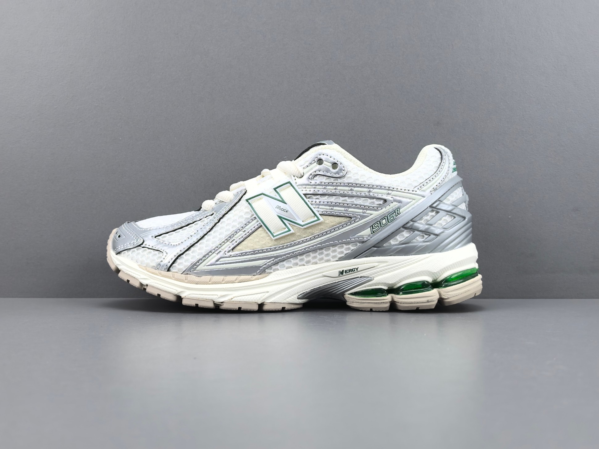 New Balance 1906R M1906REE