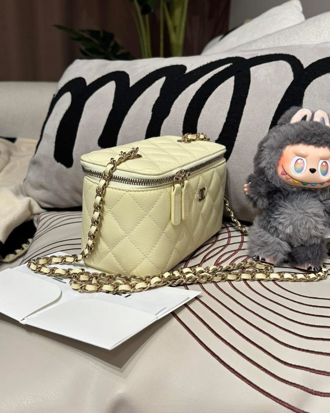 全新 Chanel vanity with chain 荔枝牛皮金鏈 100%Authentic,100%new全新 ✅晶片✅收據✅dust bag✅box