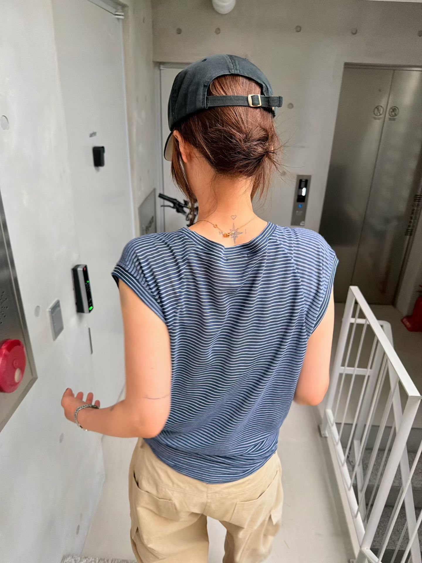 🇰🇷東大門女裝 | stripe Basic sleeveless 