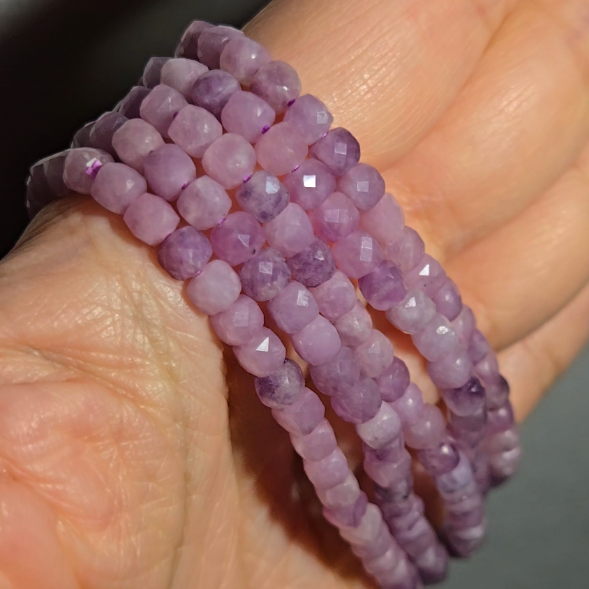 Faceted lepidolite bead bracelets - JW84