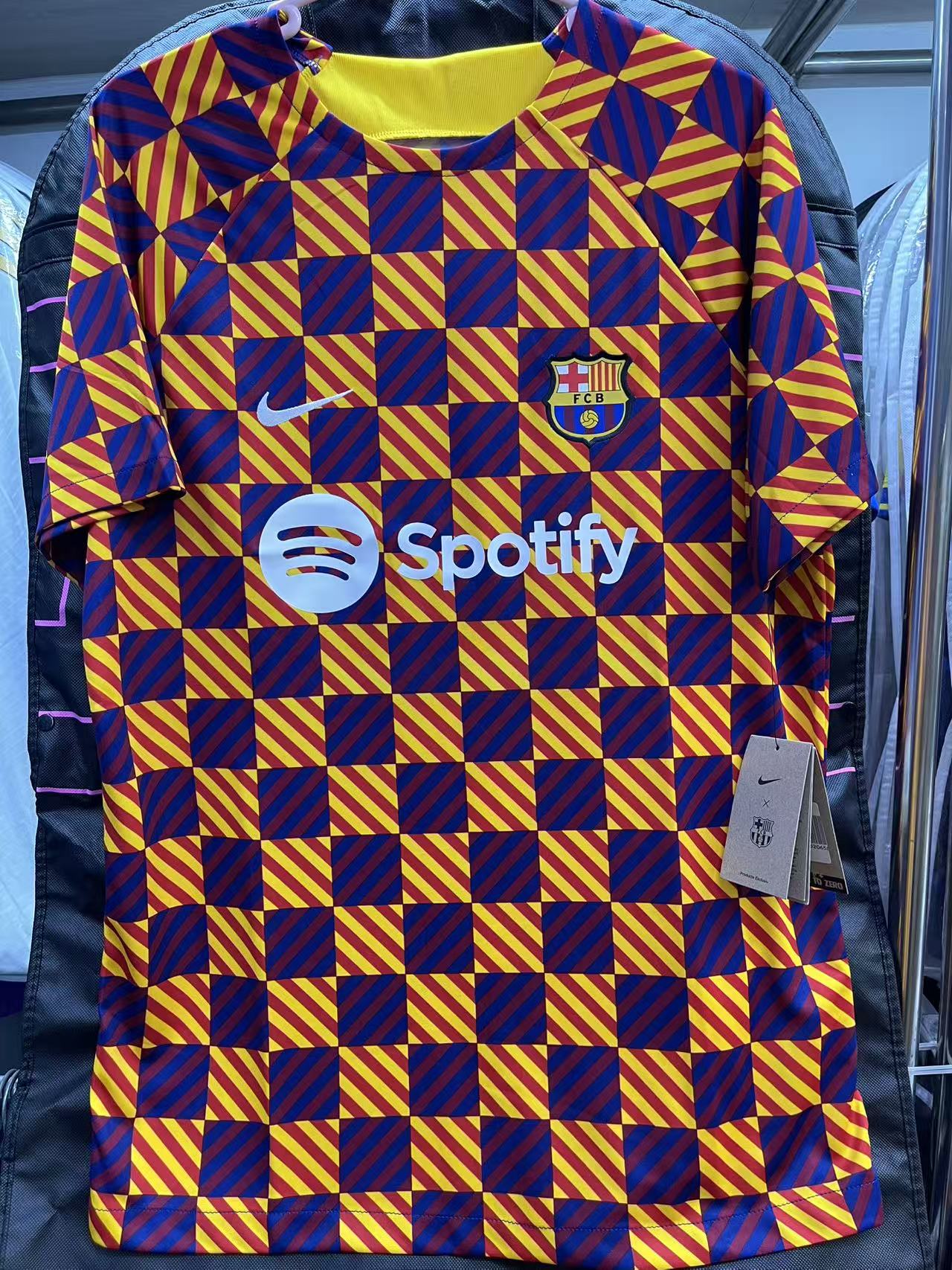 2022-23 Barcelona Training Shirt Size L "BNWT"