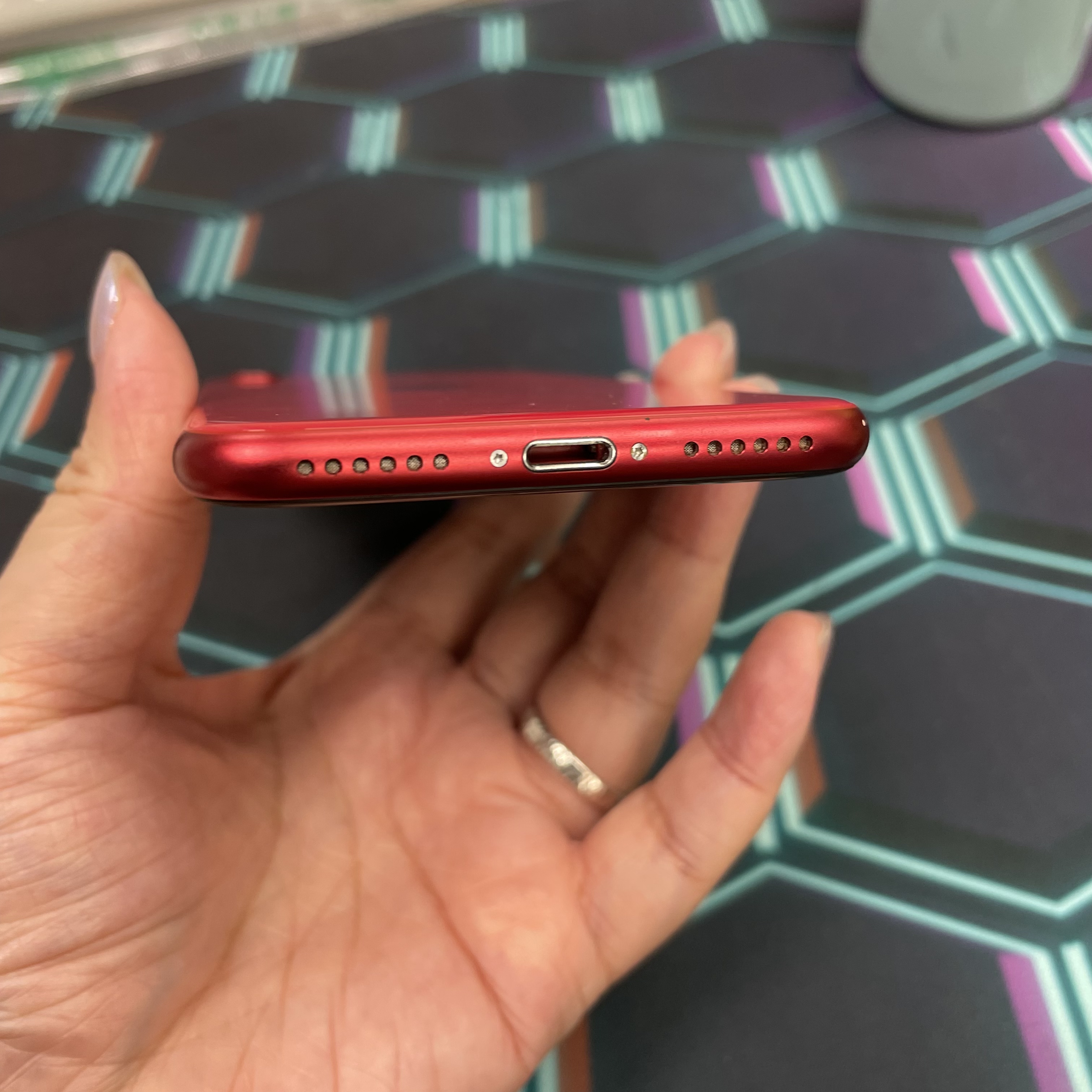 *7125 SE 2 完美機 128GB 電81 紅色 red