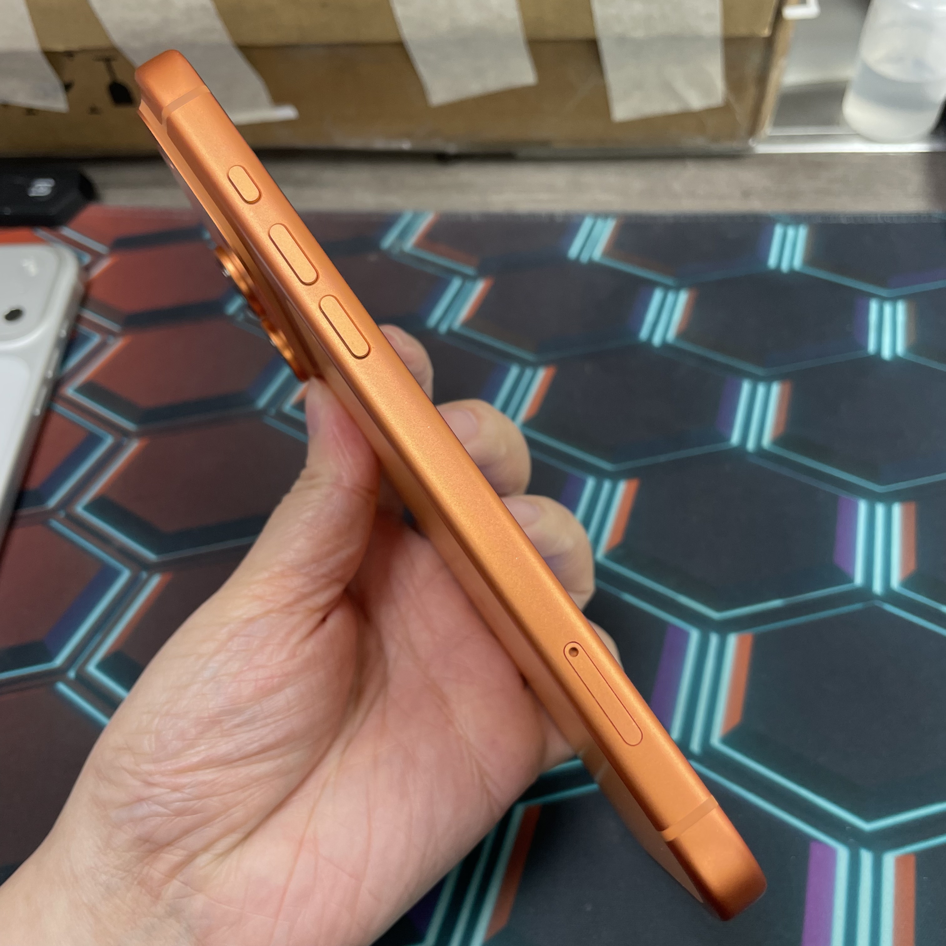 *8361 17 pro max 完美機 2TB 電89 橙色 orange