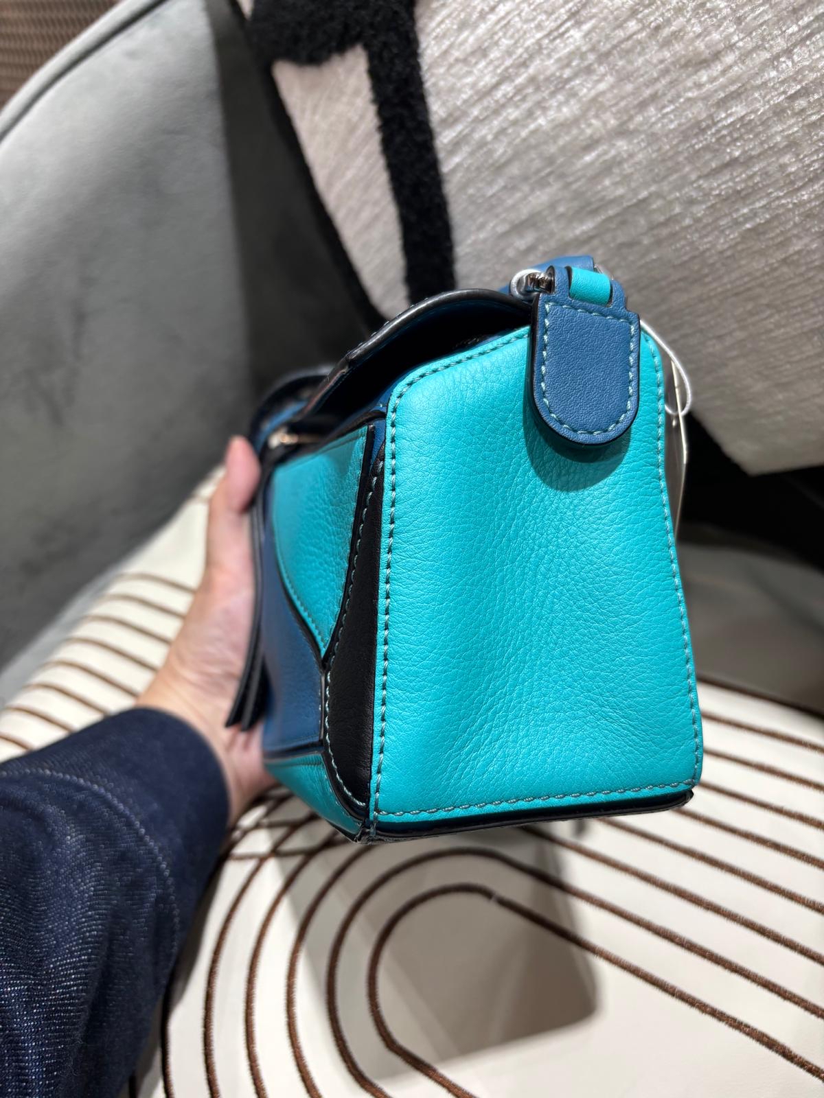 Loewe mini puzzle calfskin  100%Authentic,98%new ✅tap booklet✅dust bag 