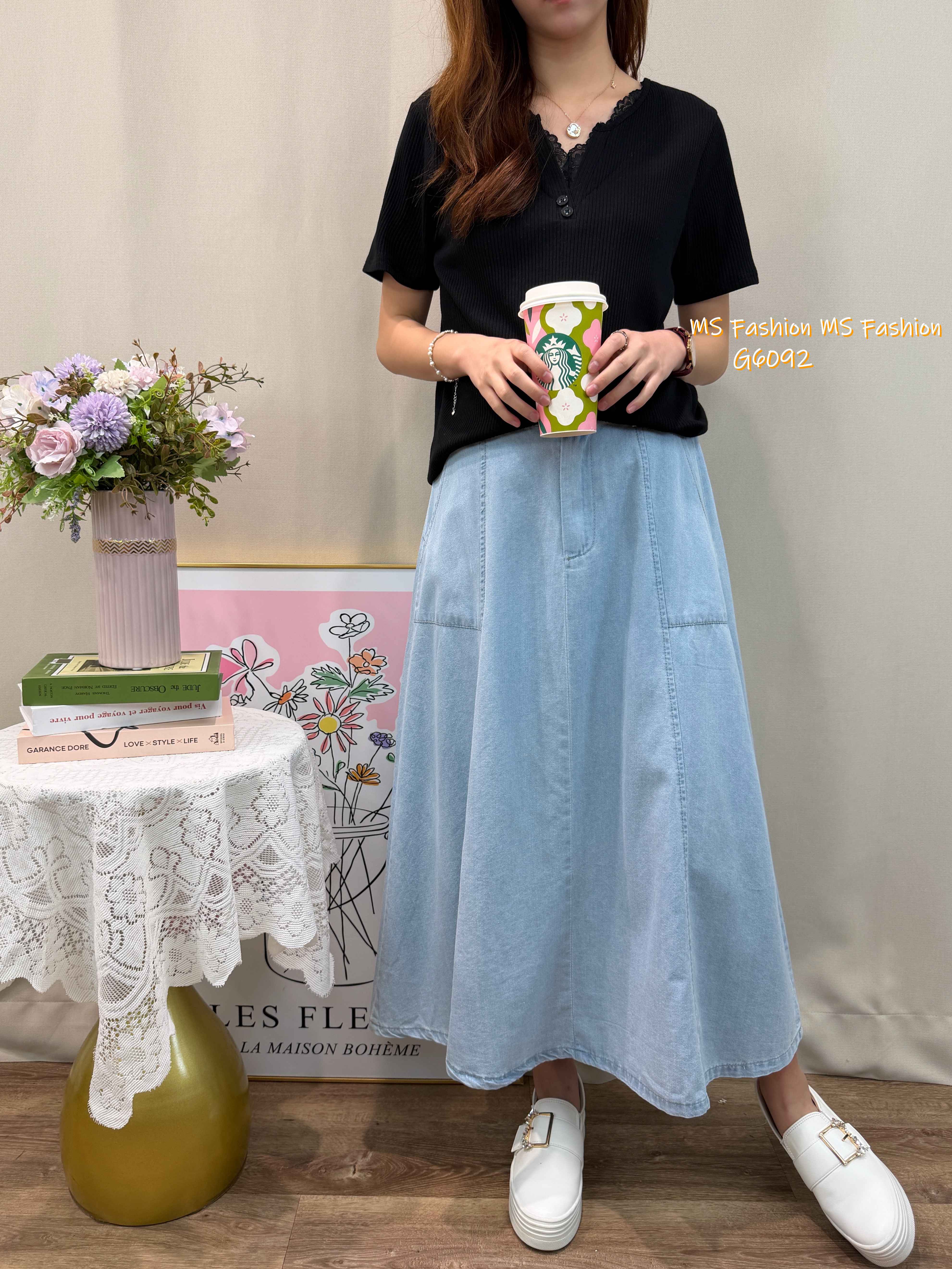 G6092 韓國🇰🇷直紋V領拼lace top