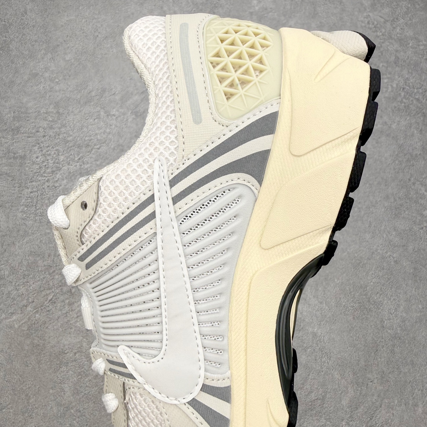 Nike Air Zoom Vomero 5 HF0731-007