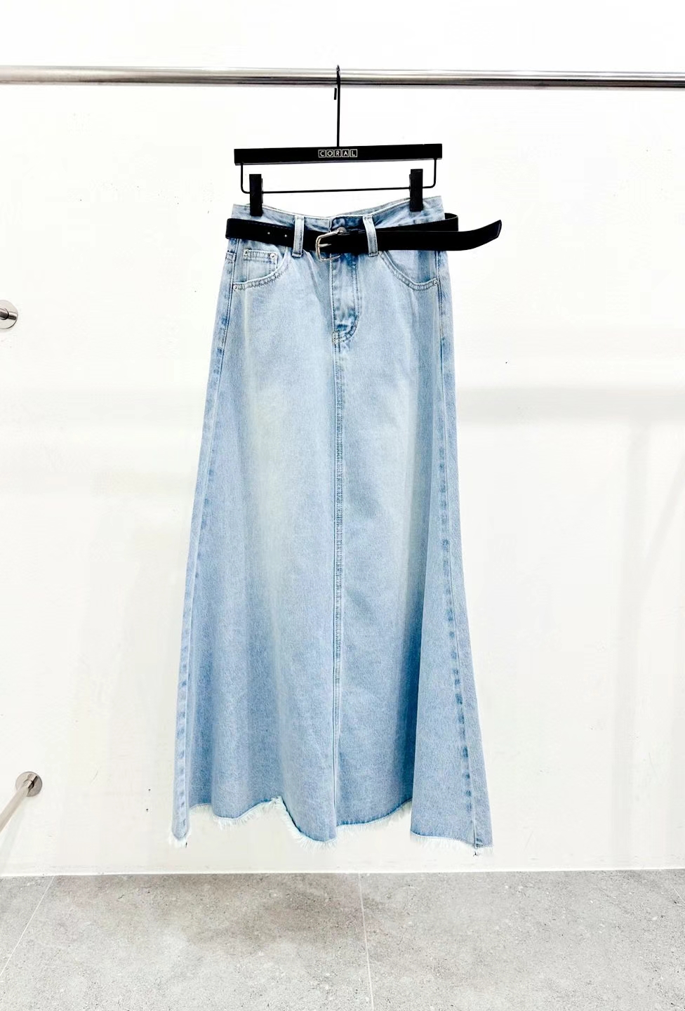 High-Waisted A-Line Denim Skirt with Belt ‖ 高腰A字牛仔半裙（附皮带）KR03108115