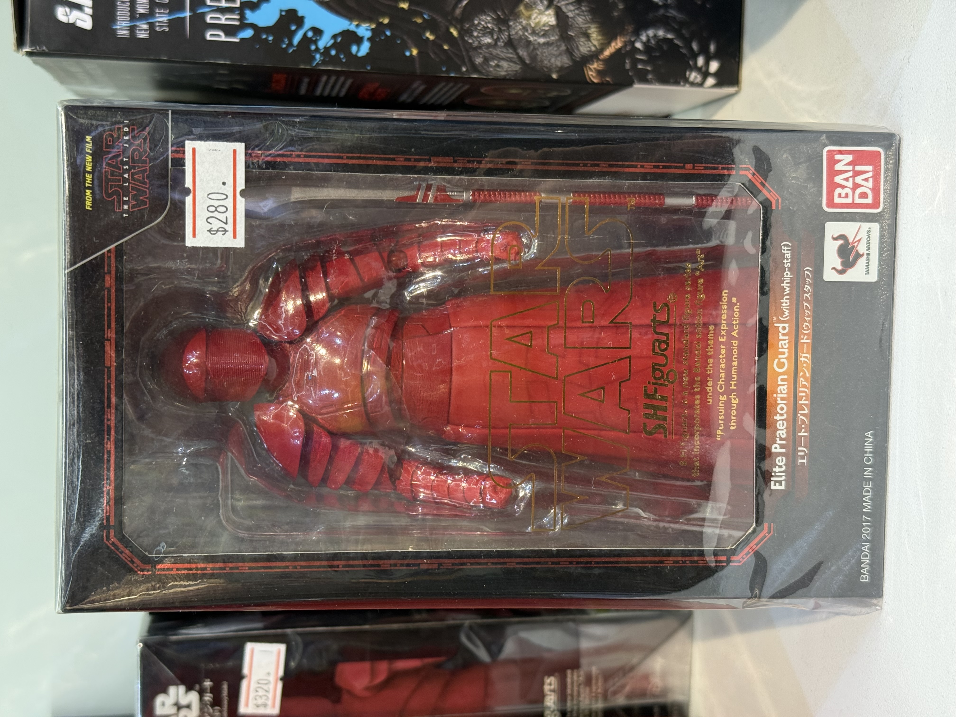 S.H.Figuarts 星際大戰：最後的絕地武士 精英禁衛軍 (附鞭刃杖)