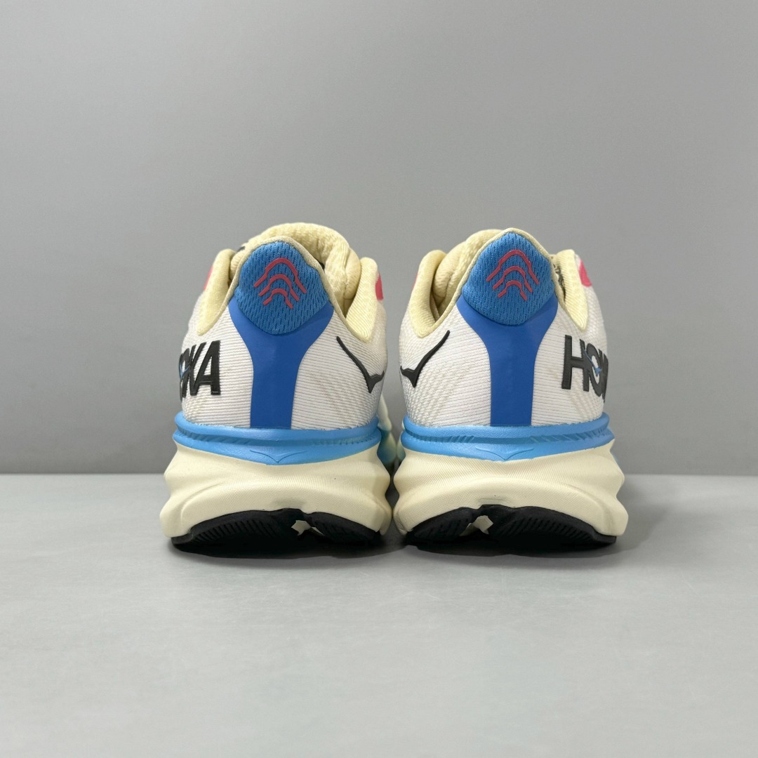 HOKA ONE ONE Clifton 9