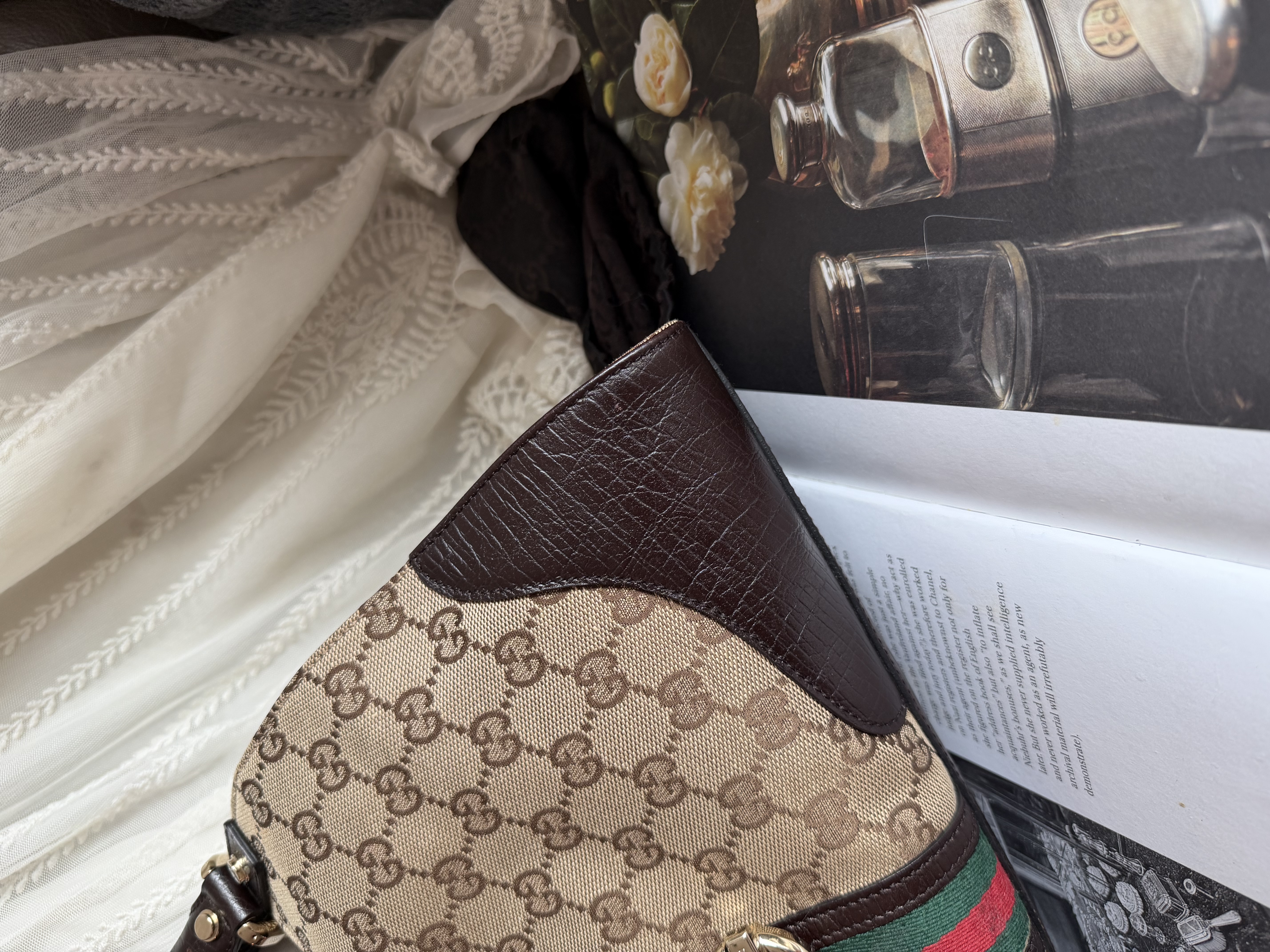 Vintage gucci jackie bag gold gg logo lock 