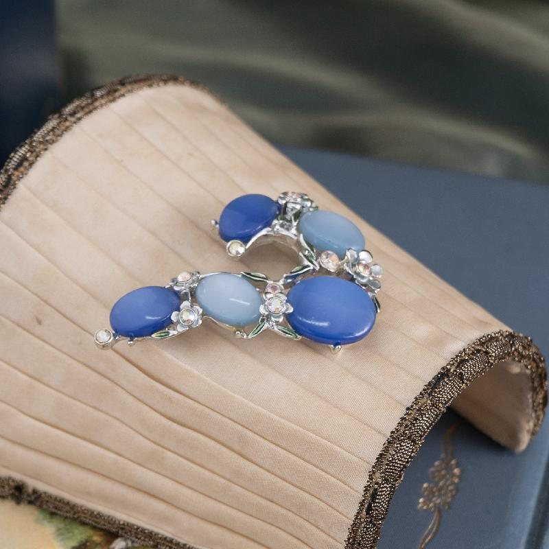 Vintage C.a. 1950s BSK 7 or ? Motif Two Tone Blue Thermoset Brooch (MT1389)