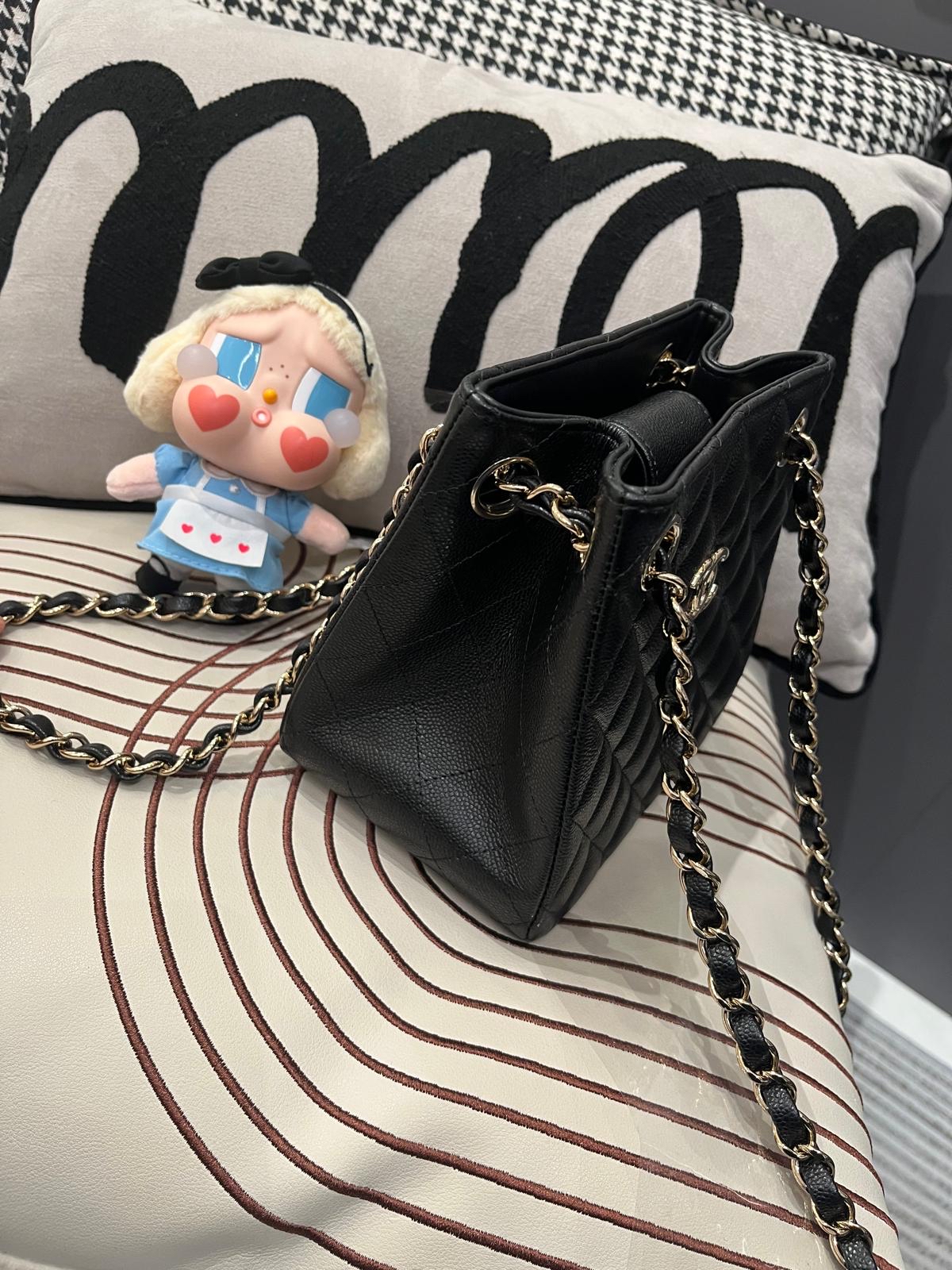 全新 Chanel mini bucket bag黑色荔枝牛皮金扣 100%Authentic ,全新貨品 ✅收據副本✅晶片✅塵袋✅box