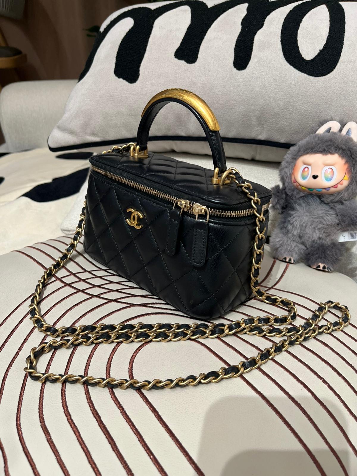 Chanel vanity with handle GHW AP2199 100%Authentic,98%new ✅晶片貼✅dust bag ✅box
