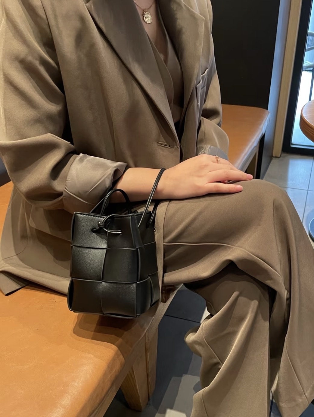 清貨特價 🍒 BV 黑色 Mini Cassette Bag