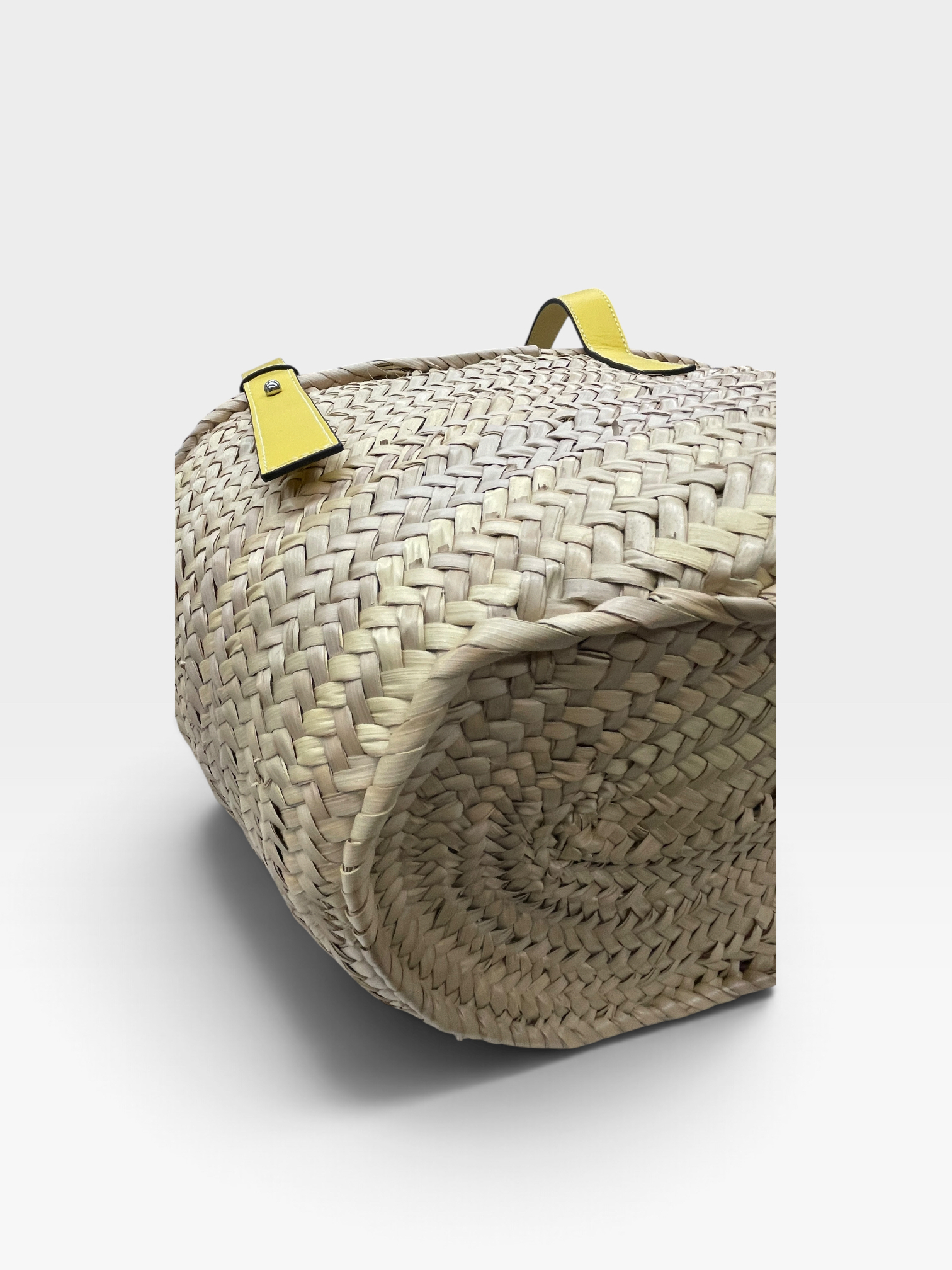Pre-Owned LOEWE Basket Bag / Product Code: 091013