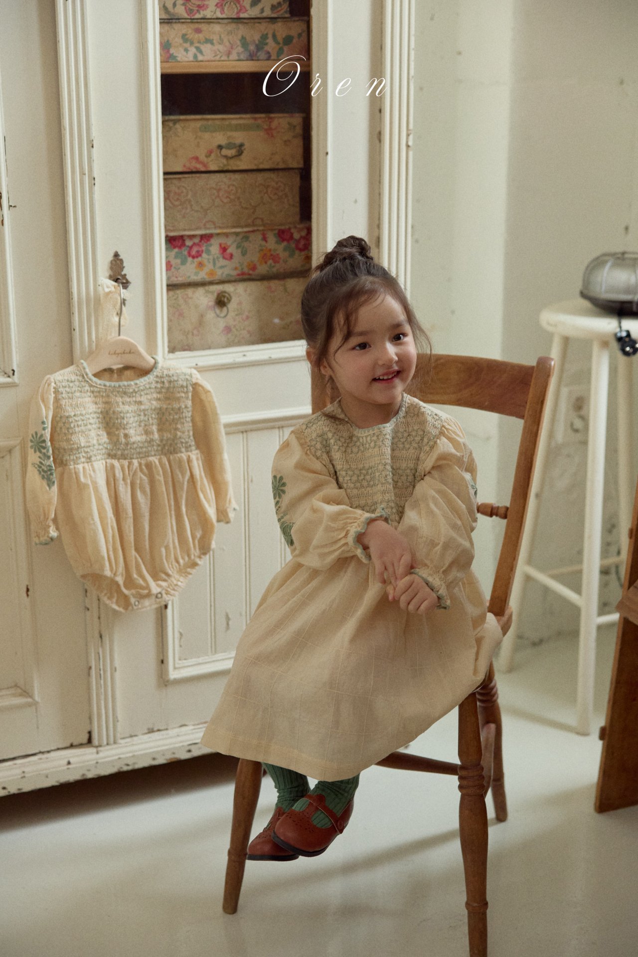 刺繡花花 Jumpsuit / 連身裙