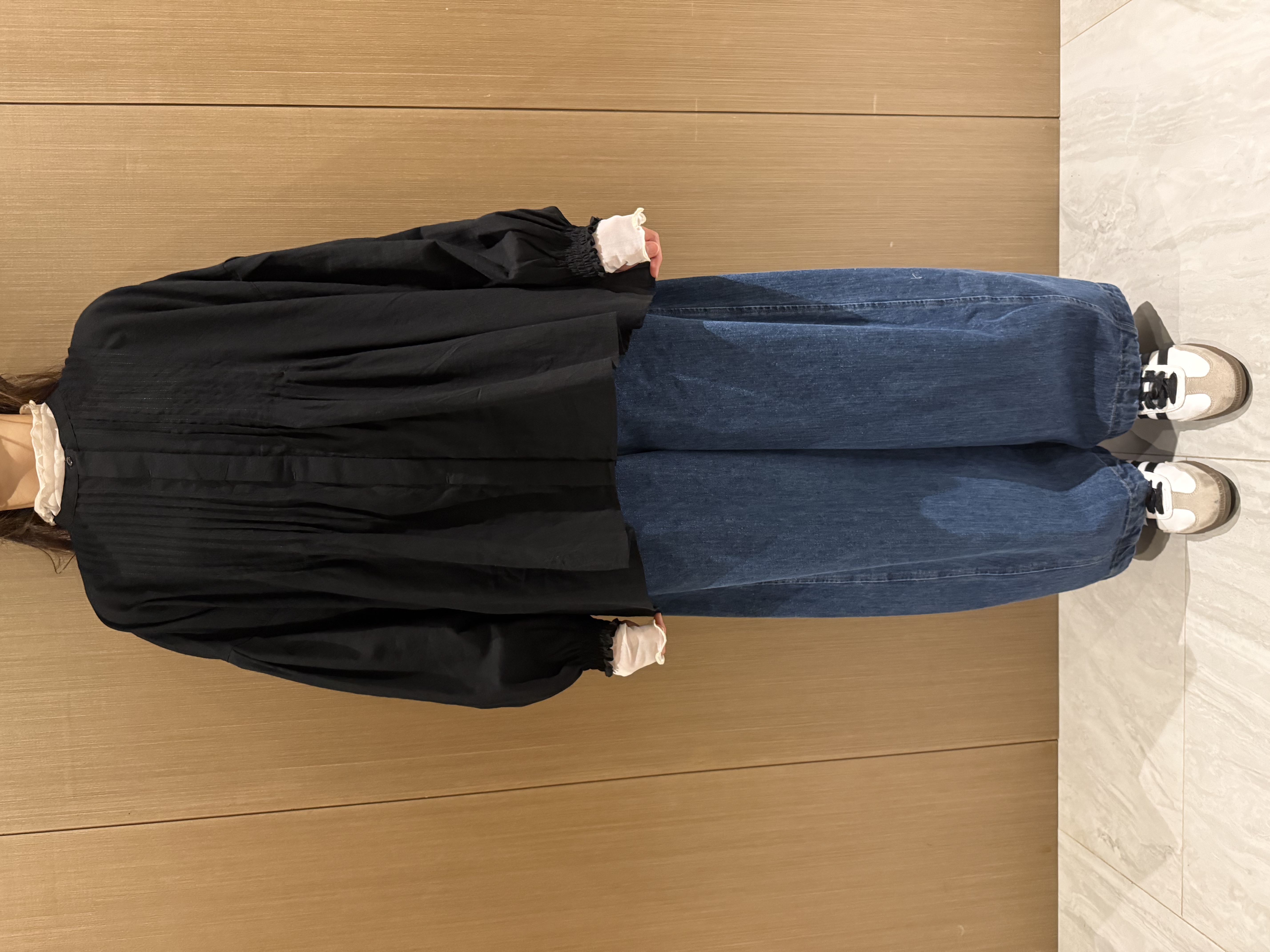 洗水彎刀牛仔褲