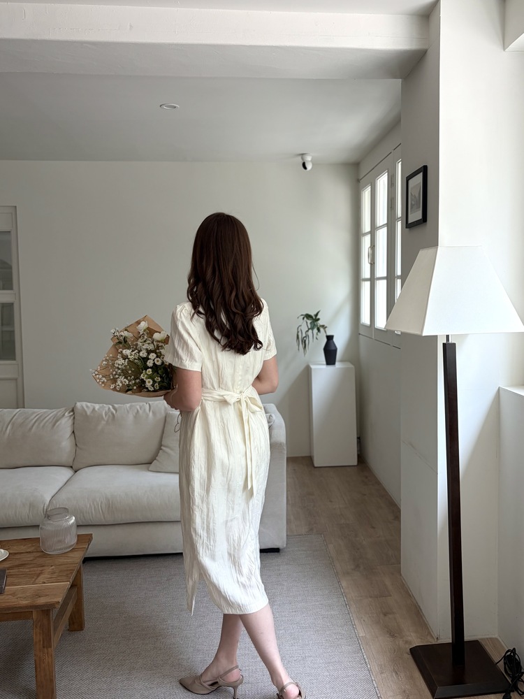 Lune Textured Dress (Ivory)