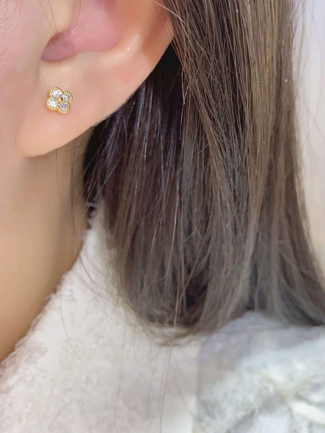 18K Diamond Earrings 