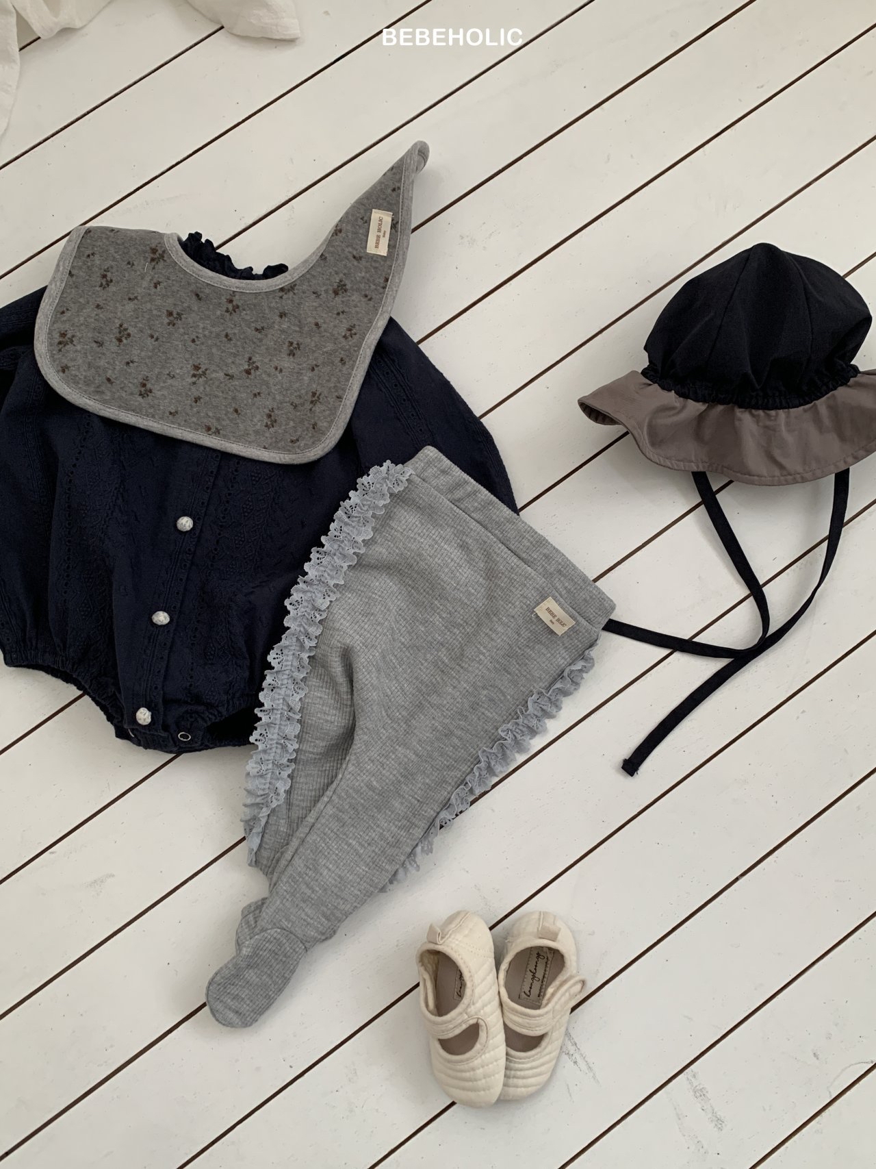 🌸預訂 韓國直送🌸🇰🇷BEBEHOLIC三色蕾絲花邊包腳褲