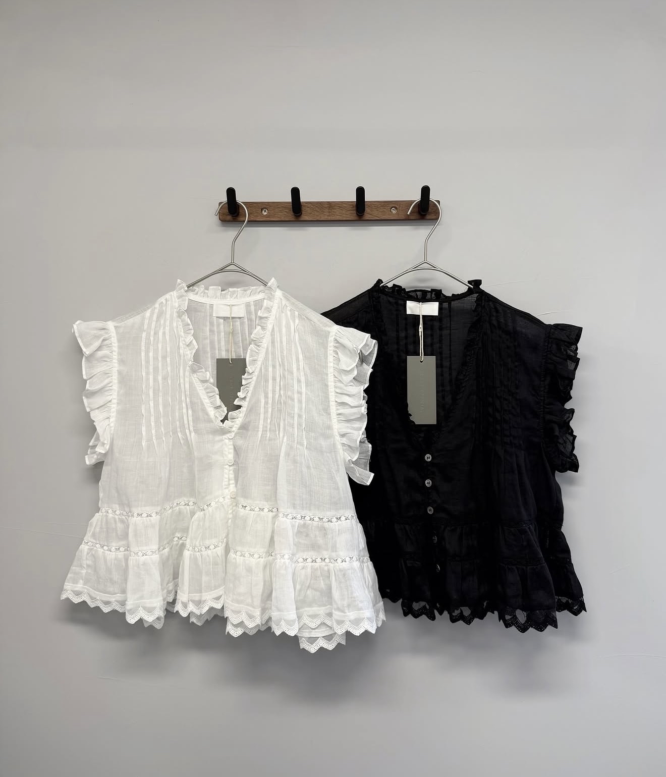 High quality v-neck ruffle top #top129