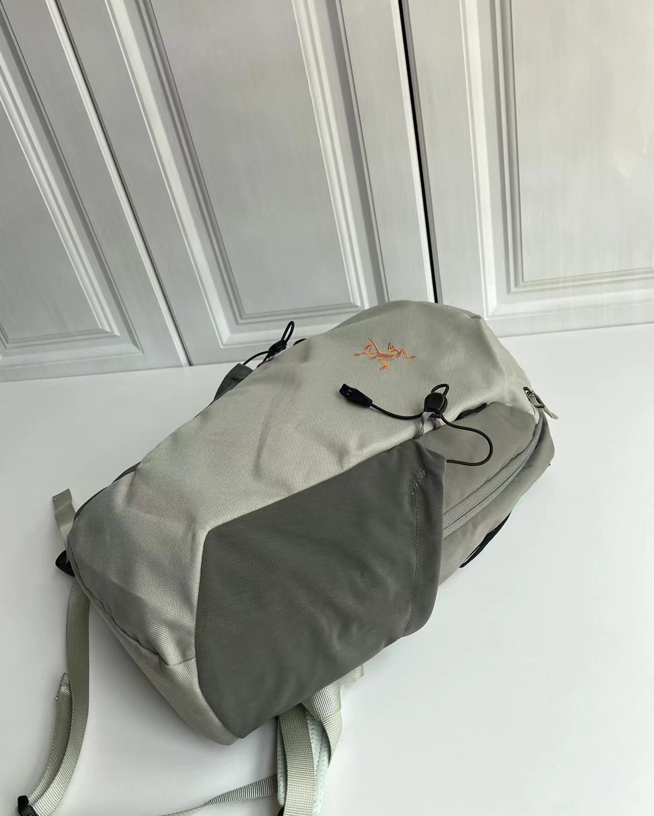Arc'teryx Mantis 16L Backpack