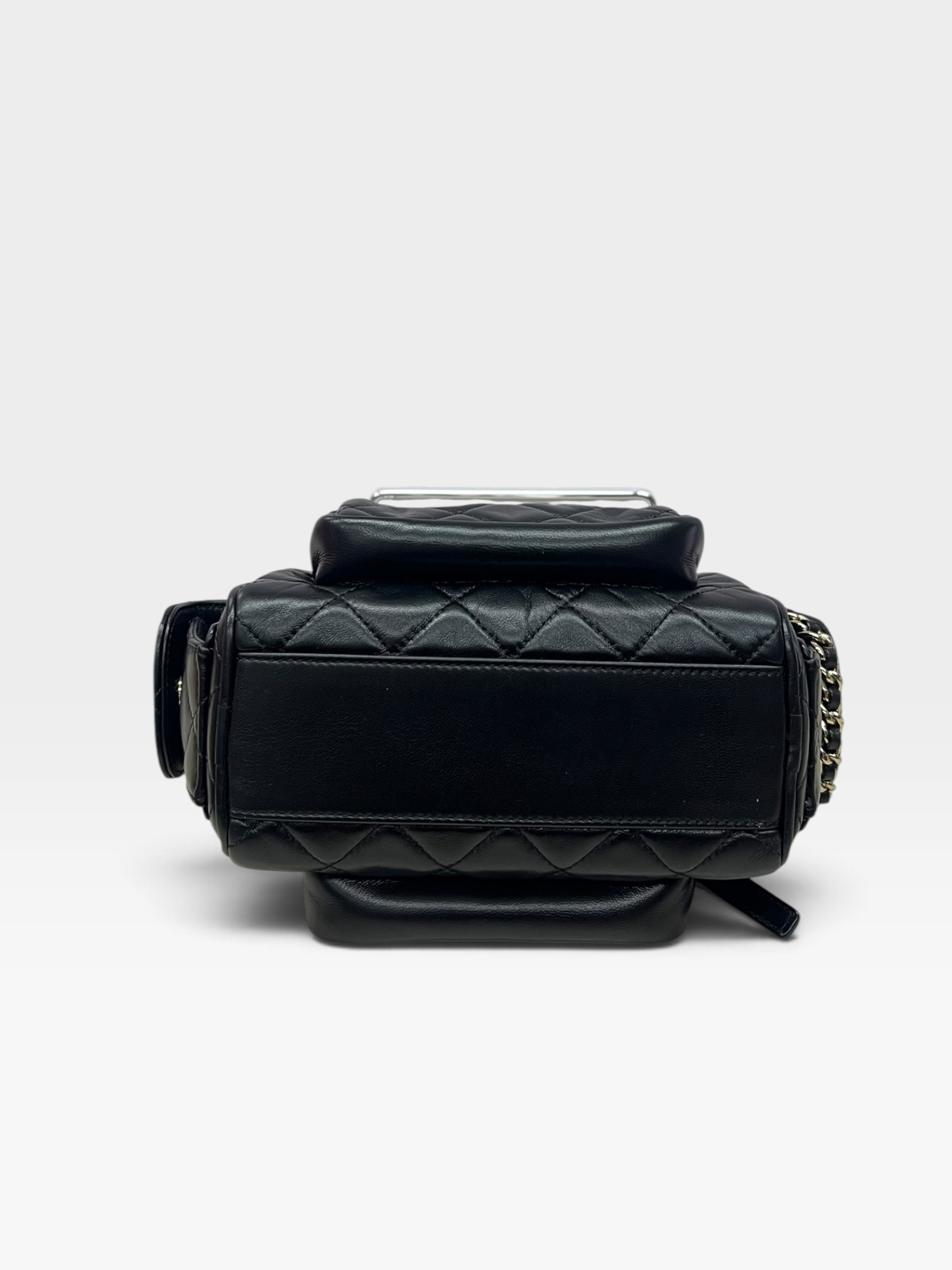 Pre-Owned CHANEL Preppy Pocket Camera Bag / Product Code: 092507