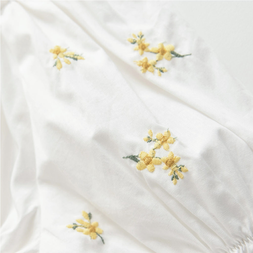 🆕【⭐訂購⭐】🇯🇵日本直送🌀花卉刺繡 泡泡袖 襯衫上衣［2款選］🌀[ELBA-0154]