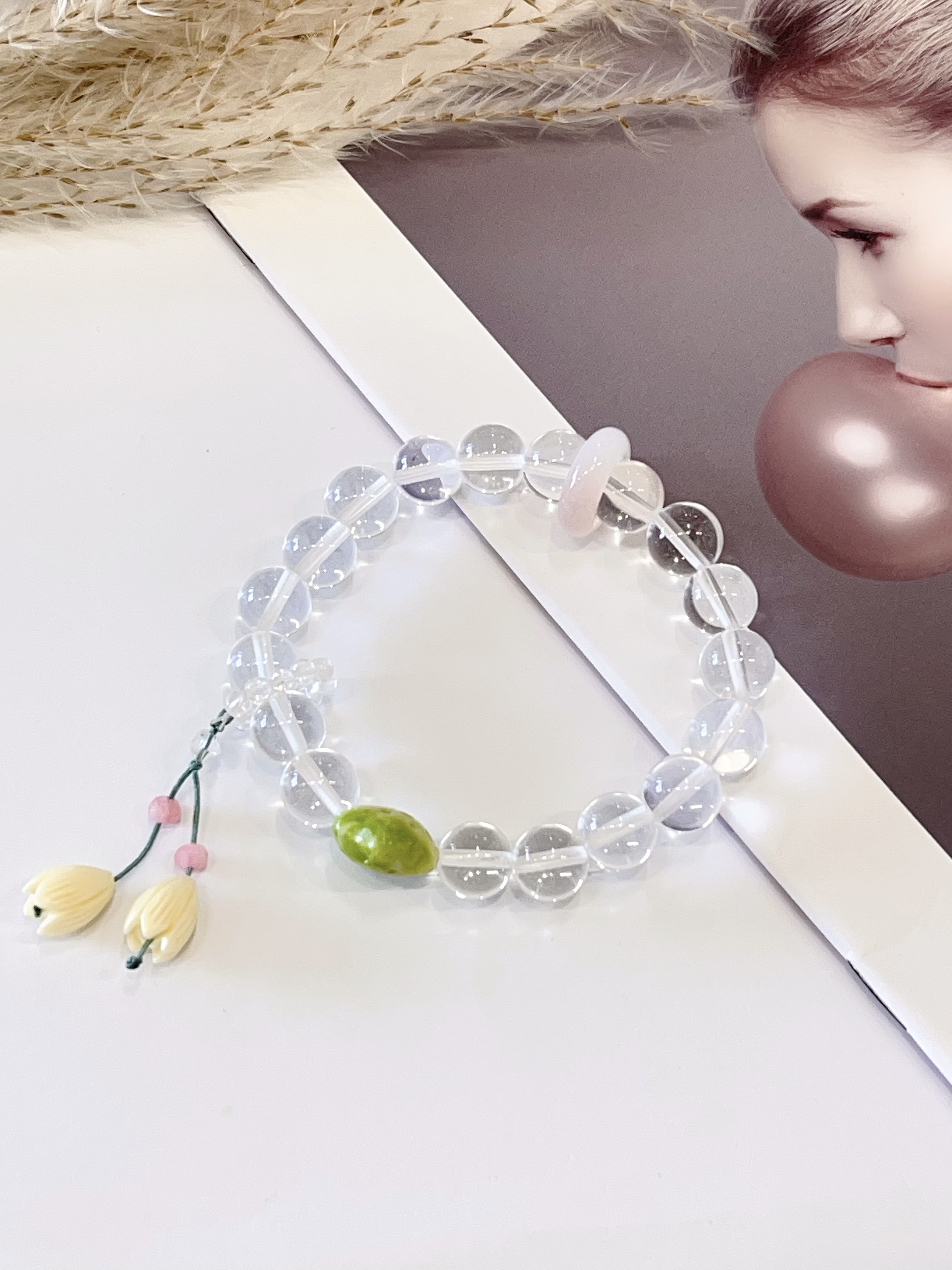 🤍 白水晶 × 郁金香配饰手串 Clear Quartz & Tulip Charm  |  10mm