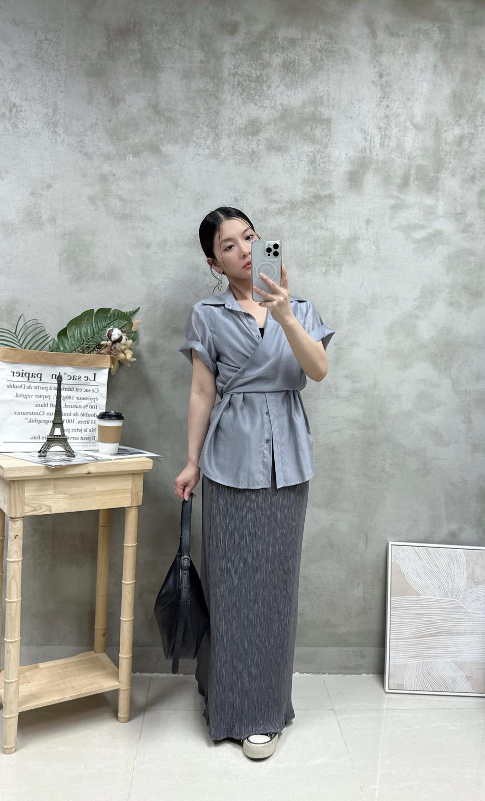 G02 交叉綁腰絲質恤衫