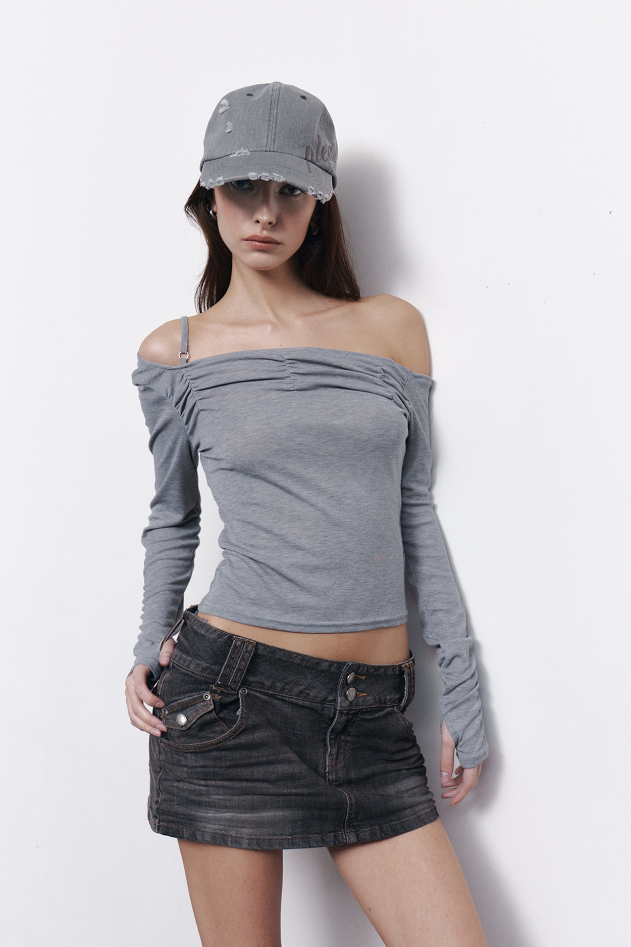 pleaseNOFOLLOW - Halo Unbal Shirring Long Sleeve Top (Melange Grey)