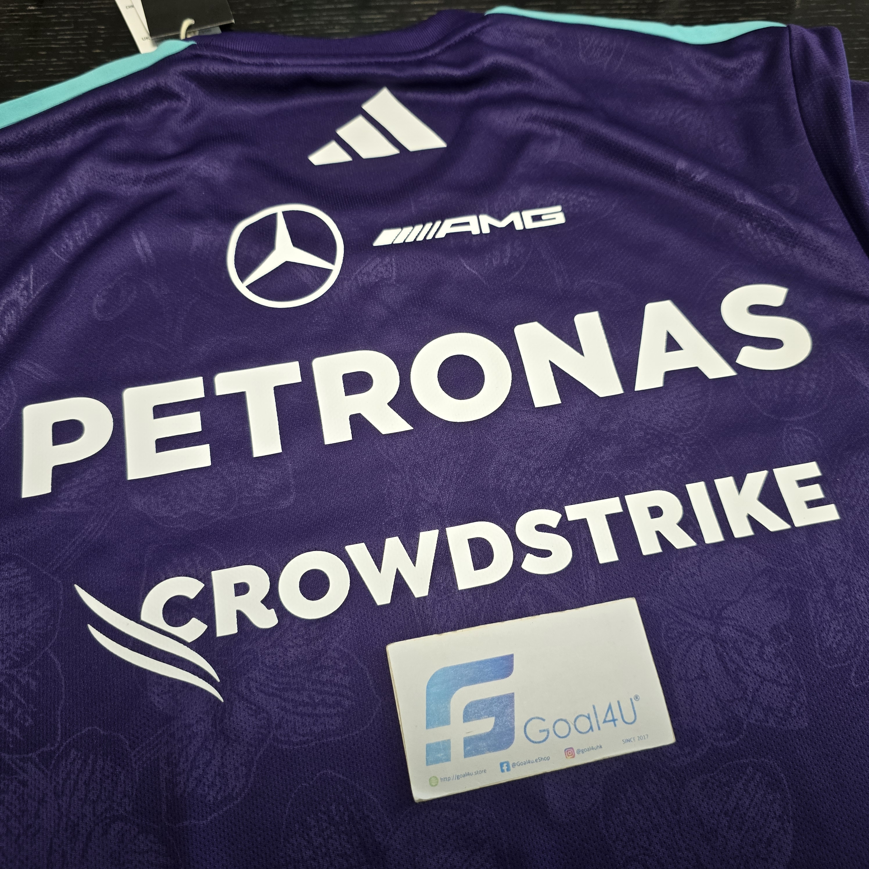 #部分碼現貨 新加坡大獎賽別注 Adidas F1 Mercedes Benz 平治車隊 2026 紫色車手短袖隊服  KV4288