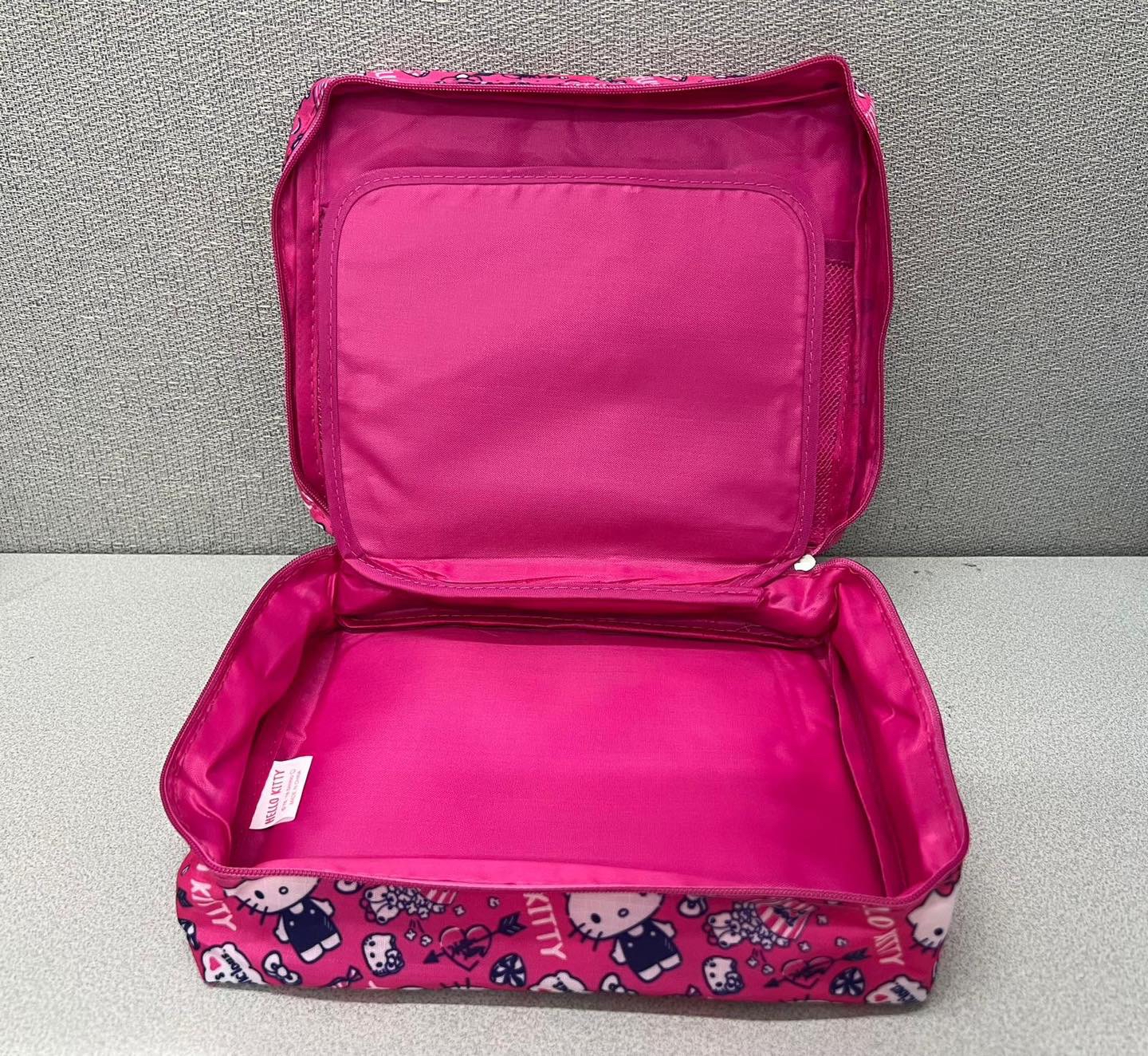 🎌日本直送🎌 Hello Kitty 萬用旅行收納袋