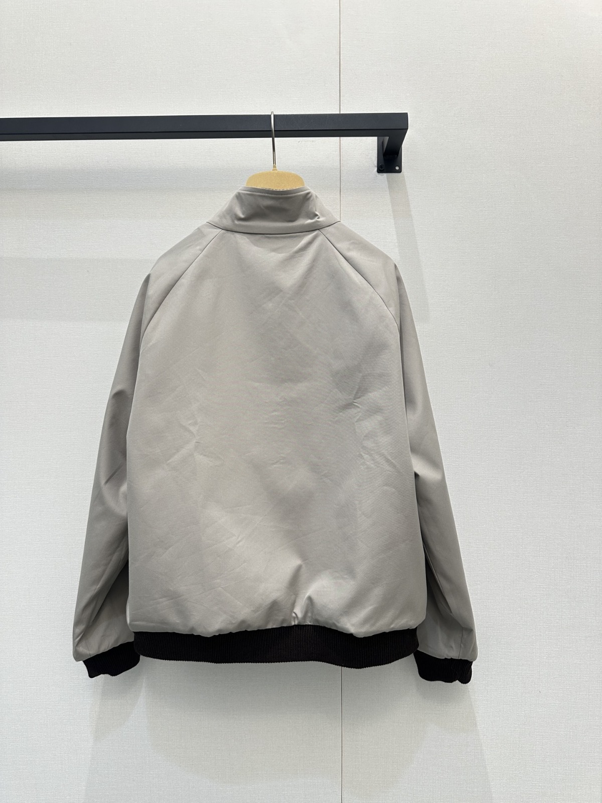 【頂級原單】Miu Miu 雙面可穿學院風立領拉鍊外套