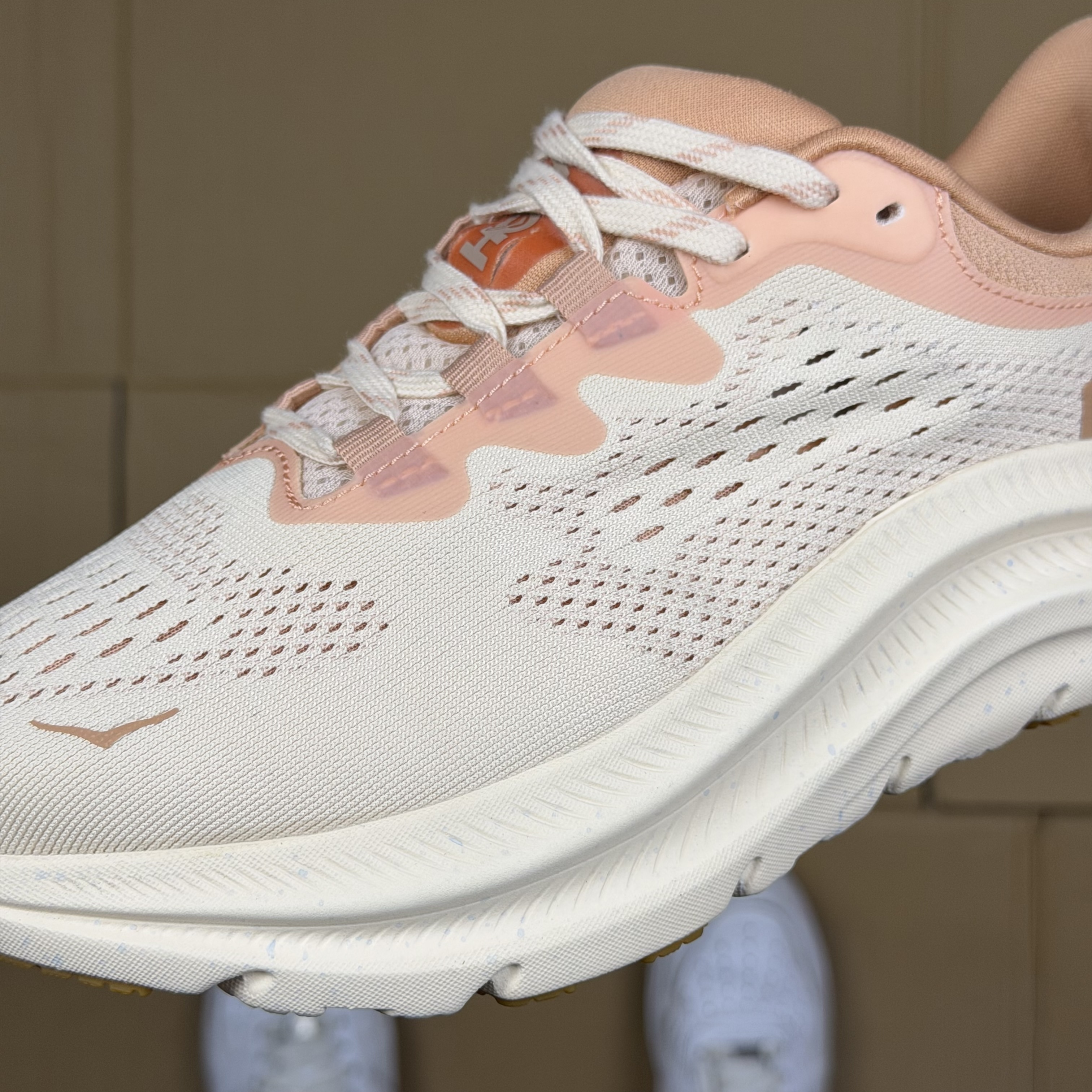 Hoka One One Kawaha 2