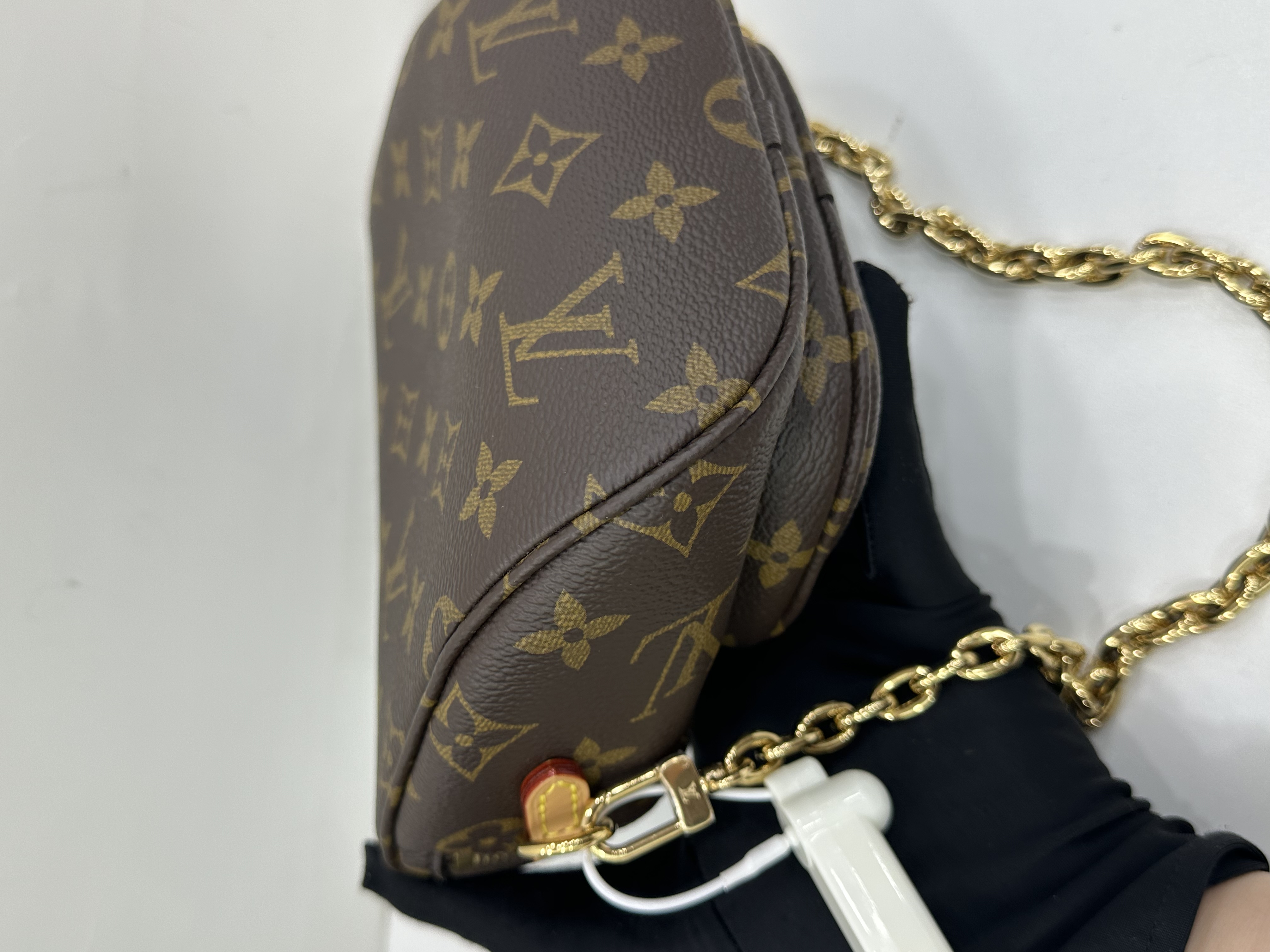 直播貨品 |  [1個-$100 2個-$300］GG79