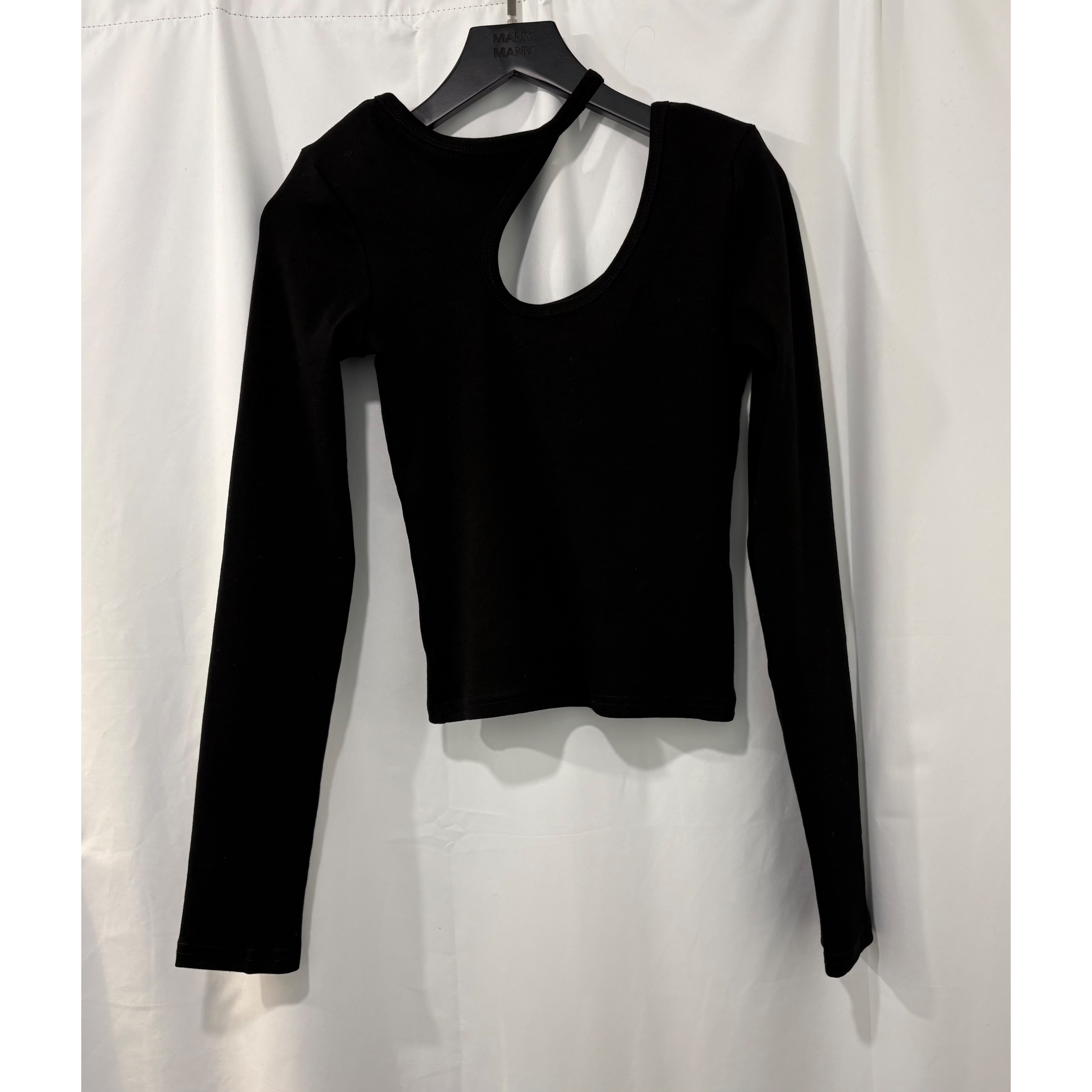 新品價3月13截🖤《DIAGONAL V TOP》 2603E