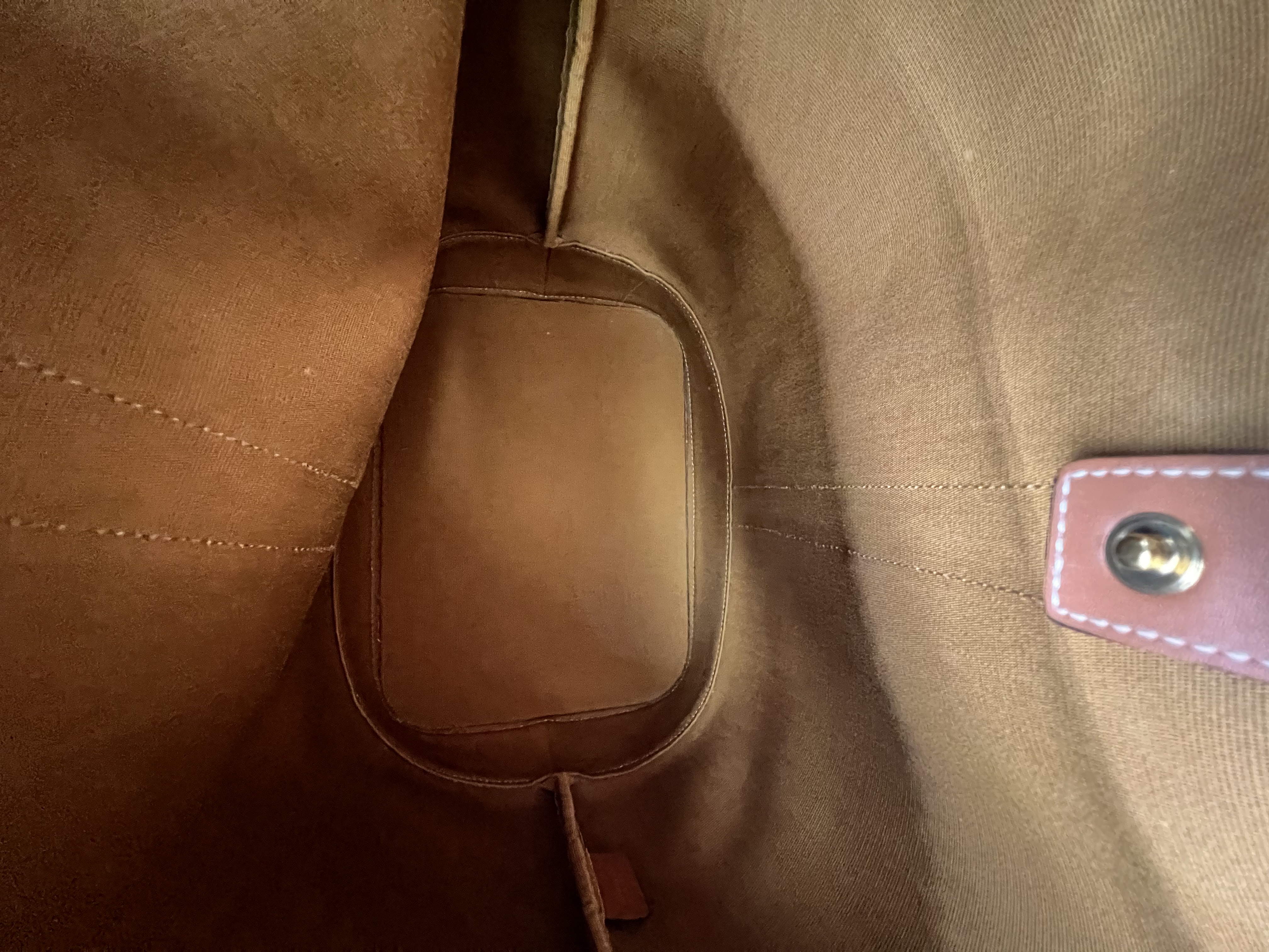 Pre-Owned CELINE Bucket Bag / Product Code: 26051201