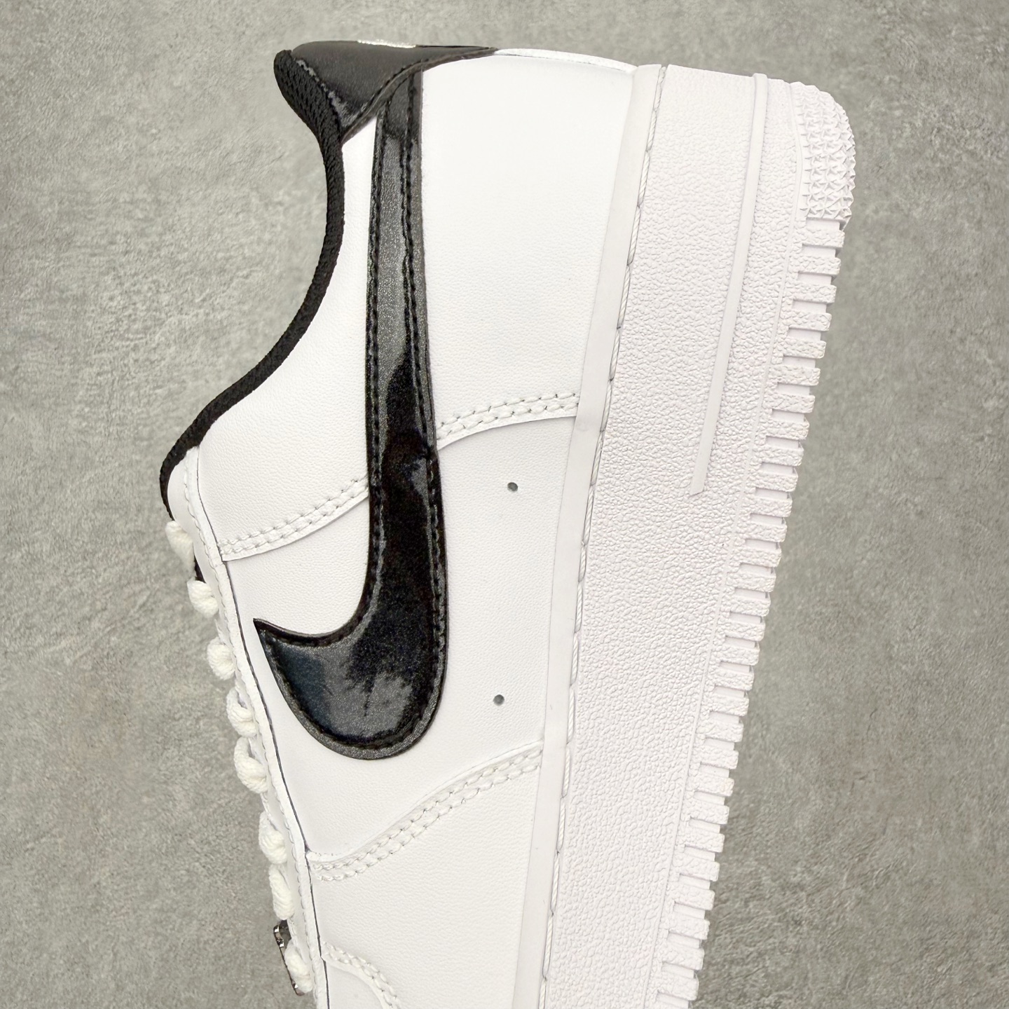Nike Air Force 1 '07 LV8 HF2898-101