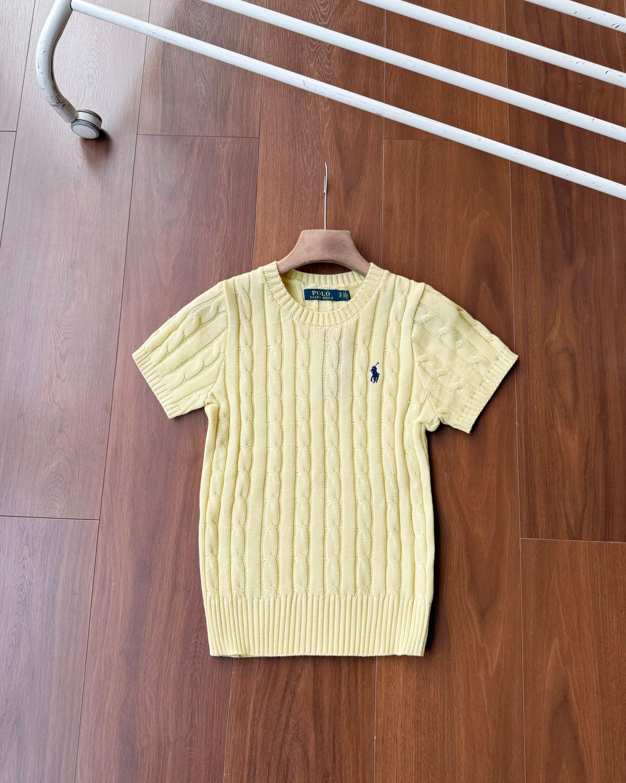 $188件。2件起$ 180件。💗💛【R alph L auren 拉夫勞倫 麻花針織短袖】