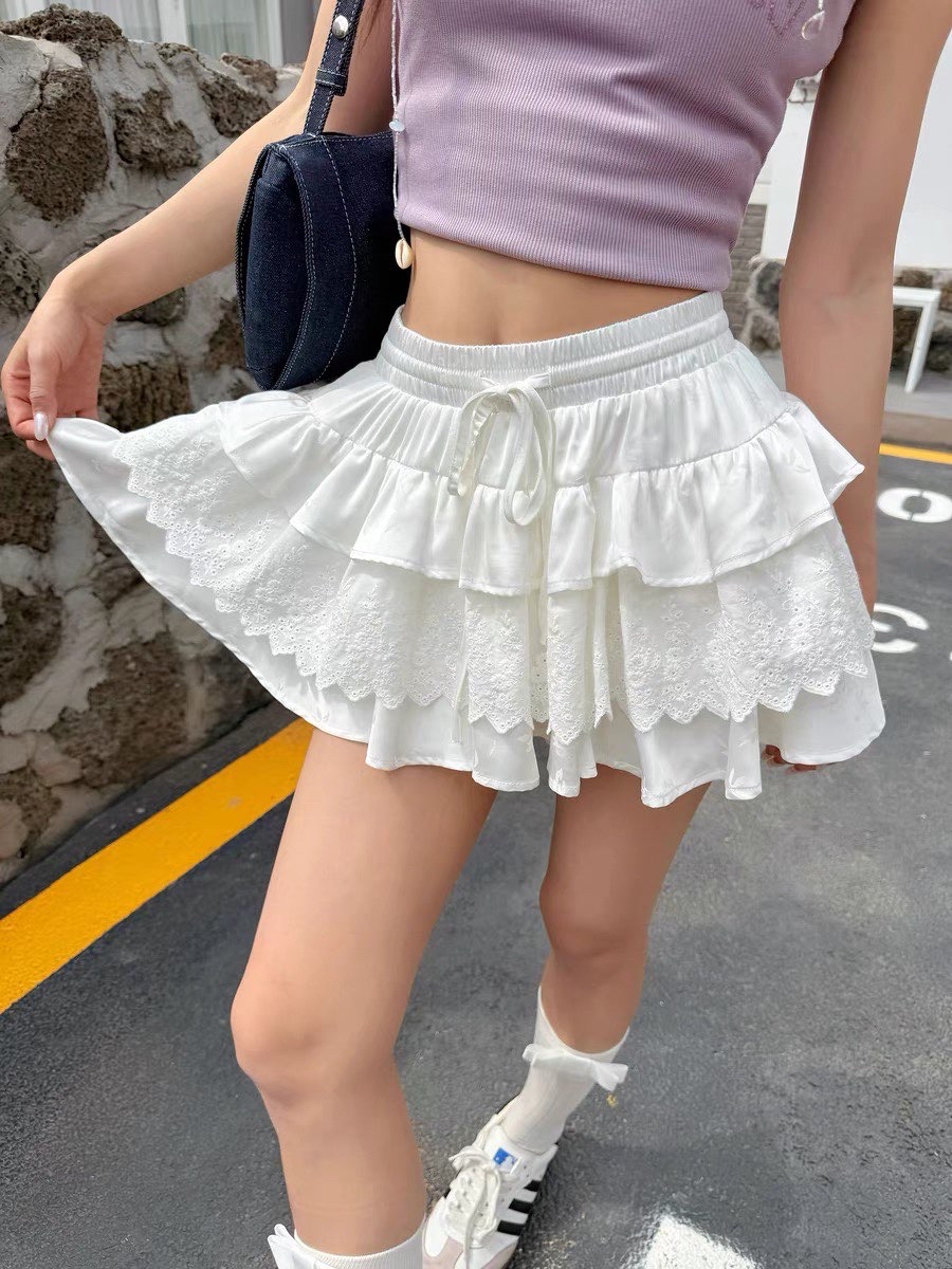 蕾丝蛋糕短裙
